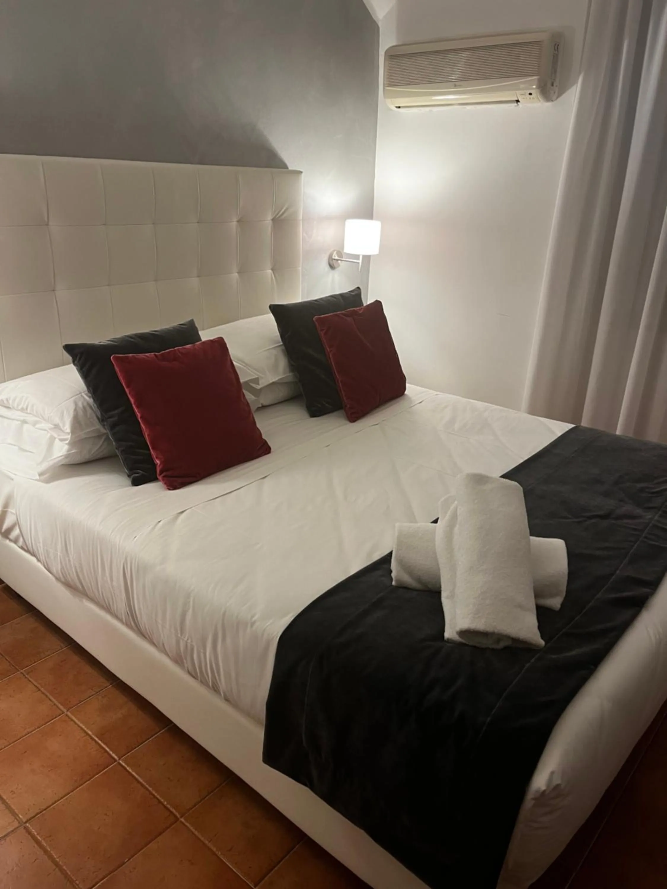 Bedroom, Bed in Hotel Gabriella