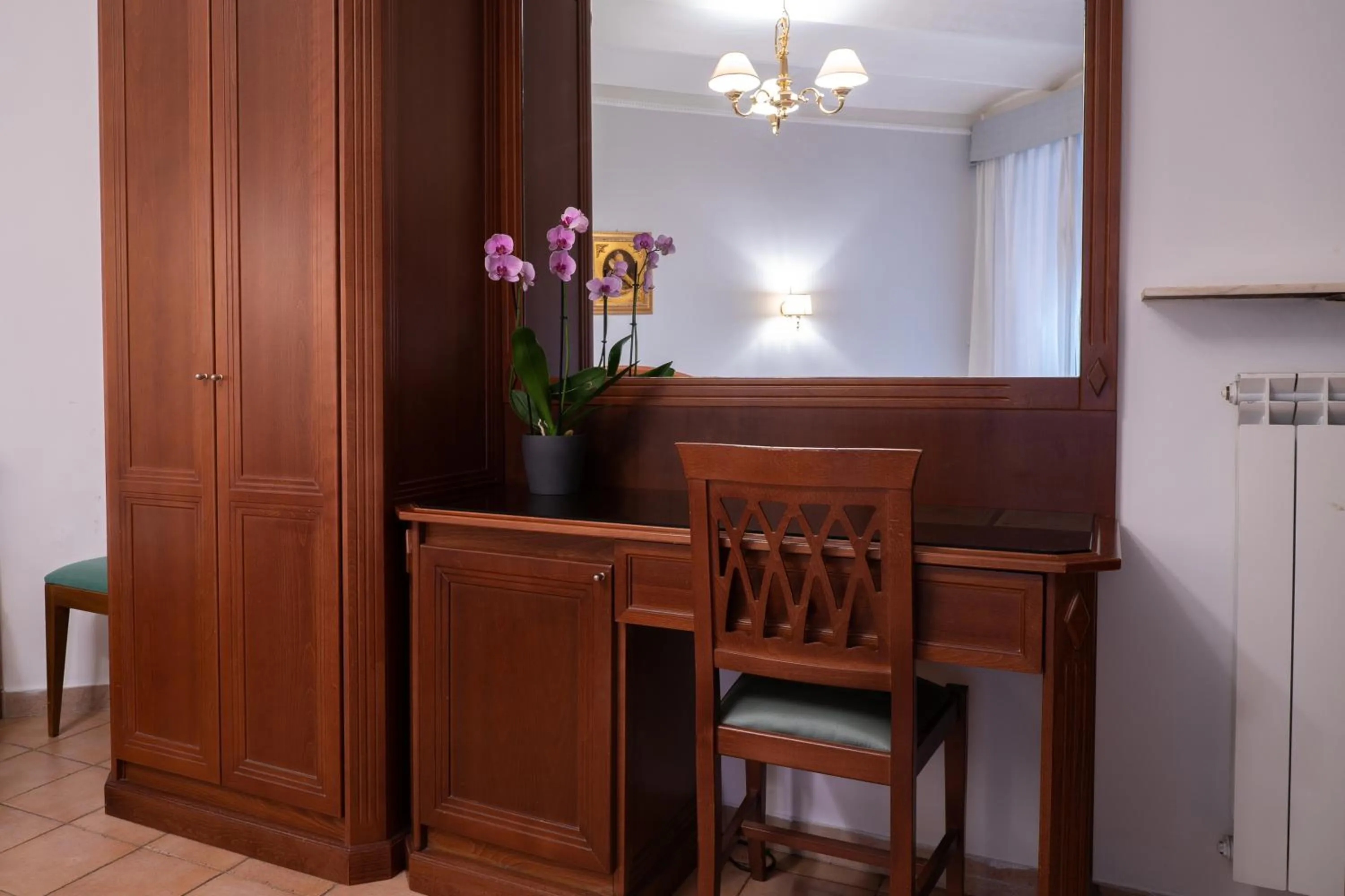 wardrobe in Hotel Gabriella