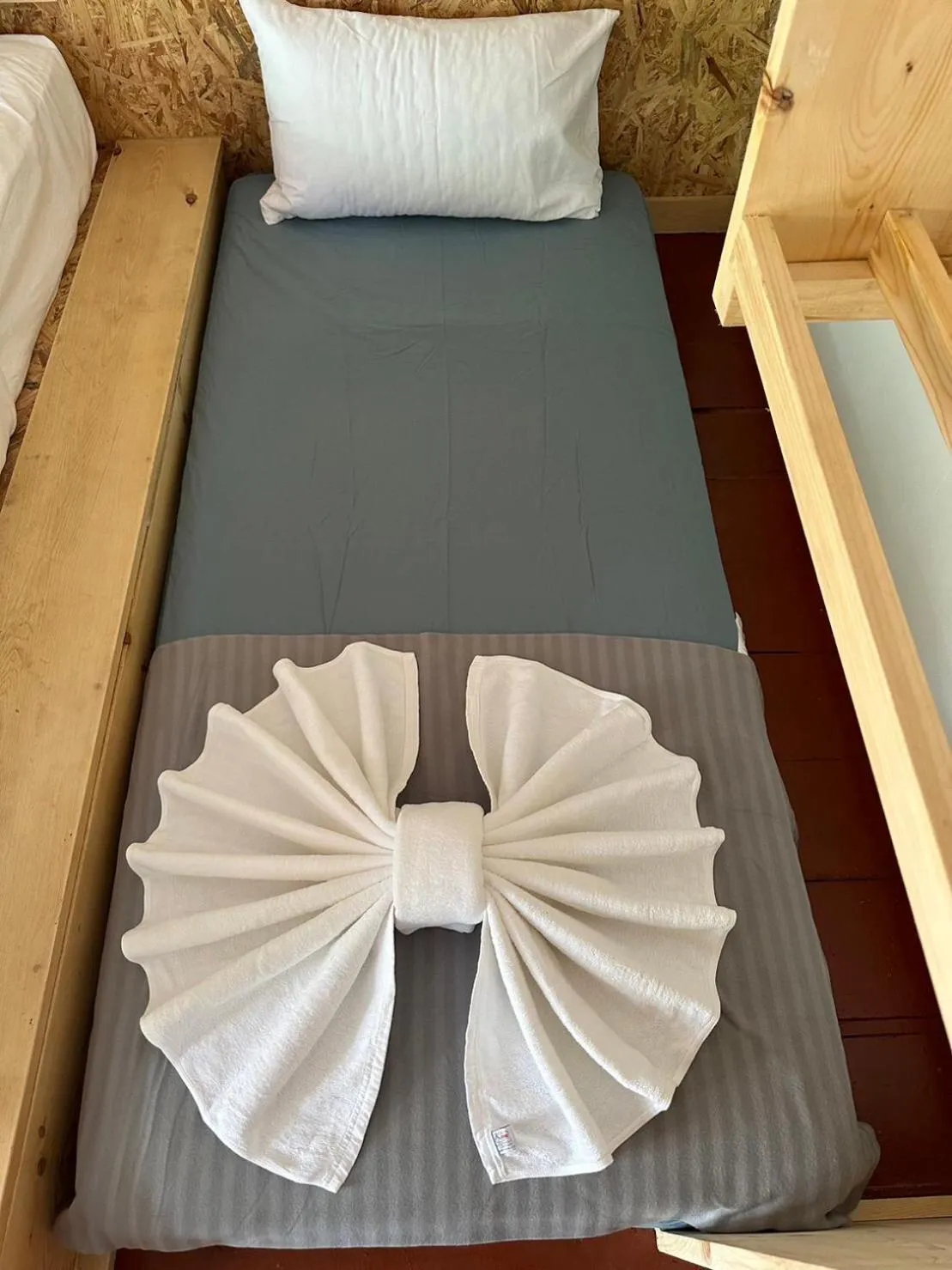 Bed in Lipe Garden Beach Resort