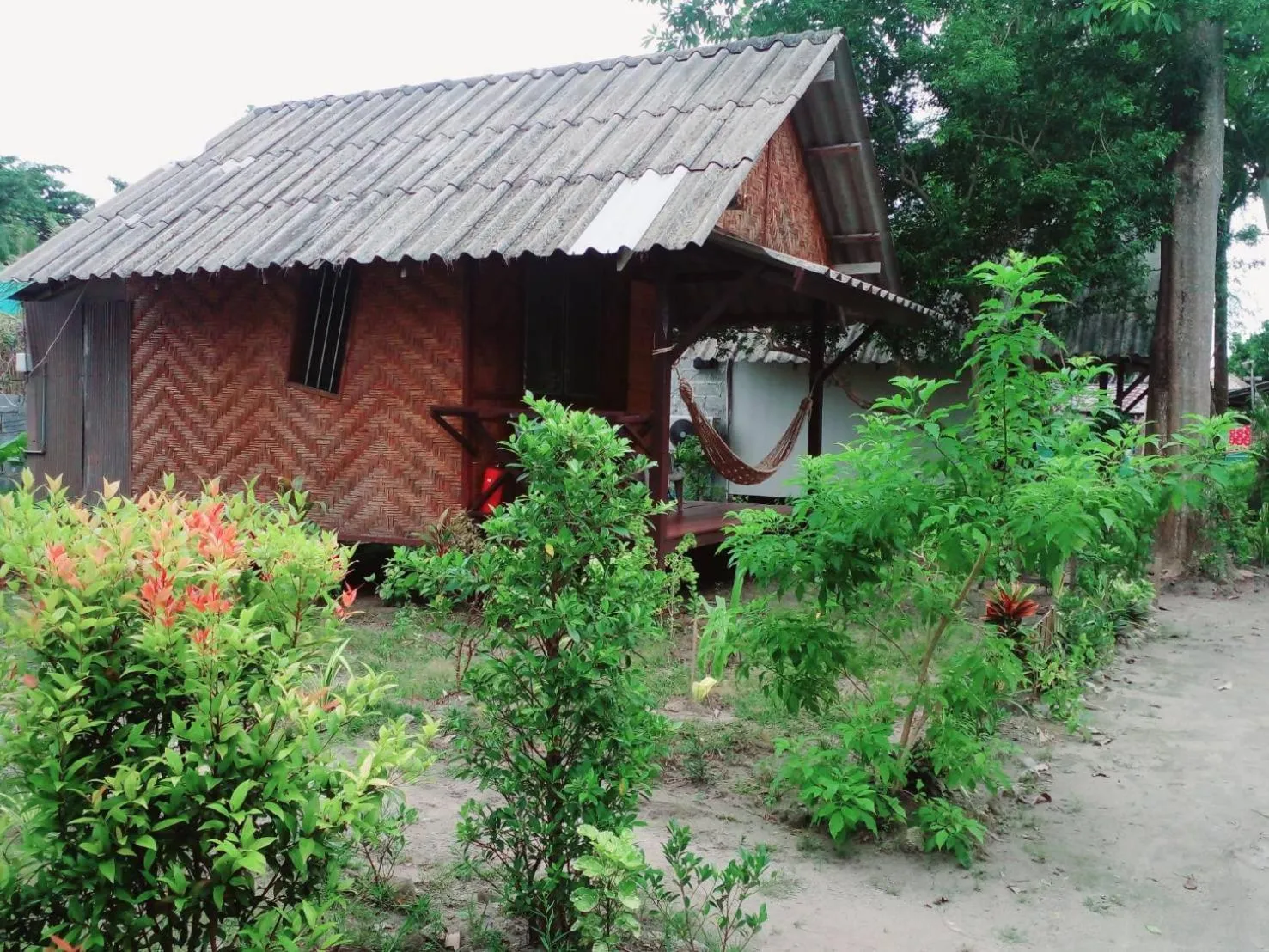 Garden in Lipe Garden Beach Resort