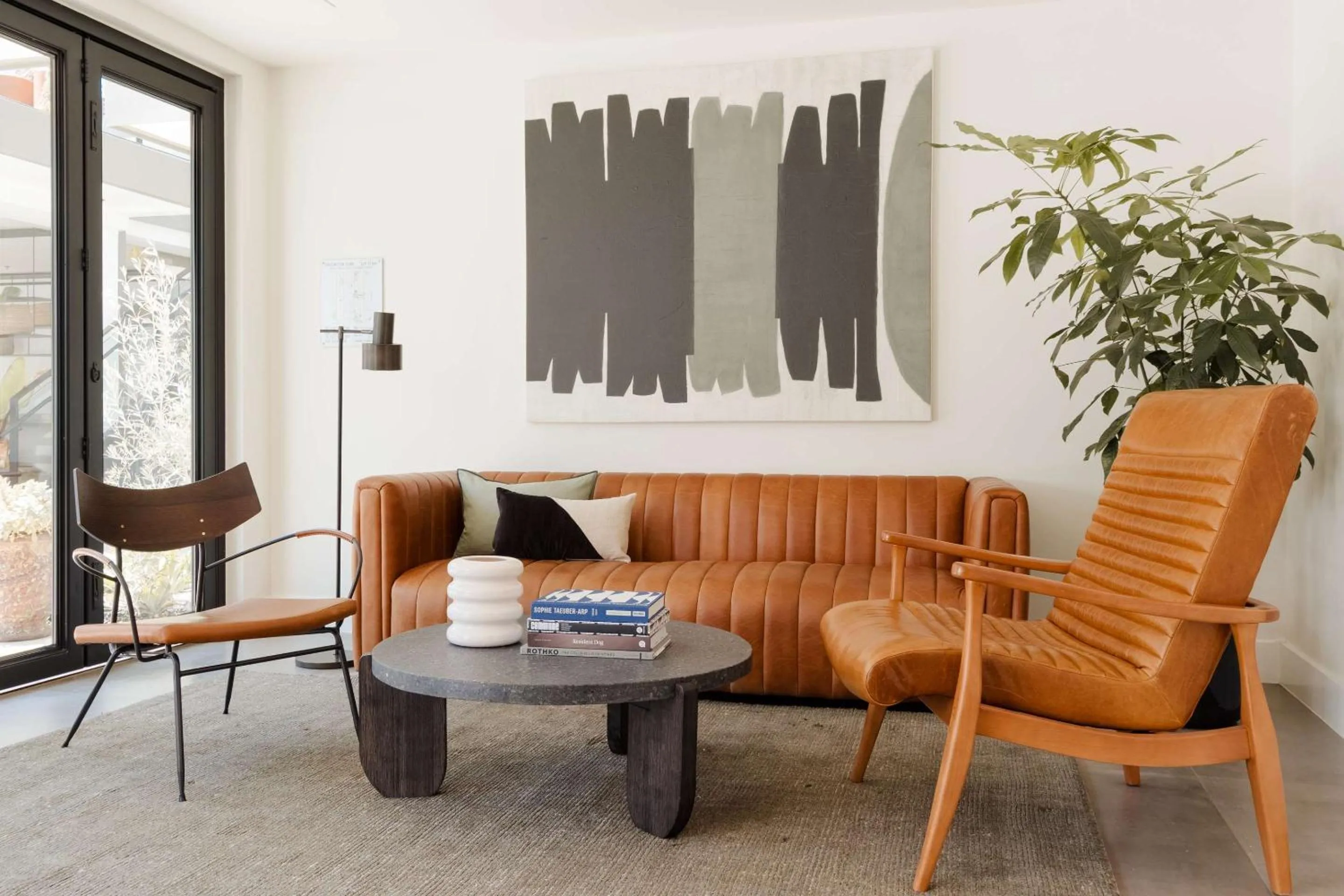 Lobby or reception in The Lum Hotel Los Angeles Stadium District