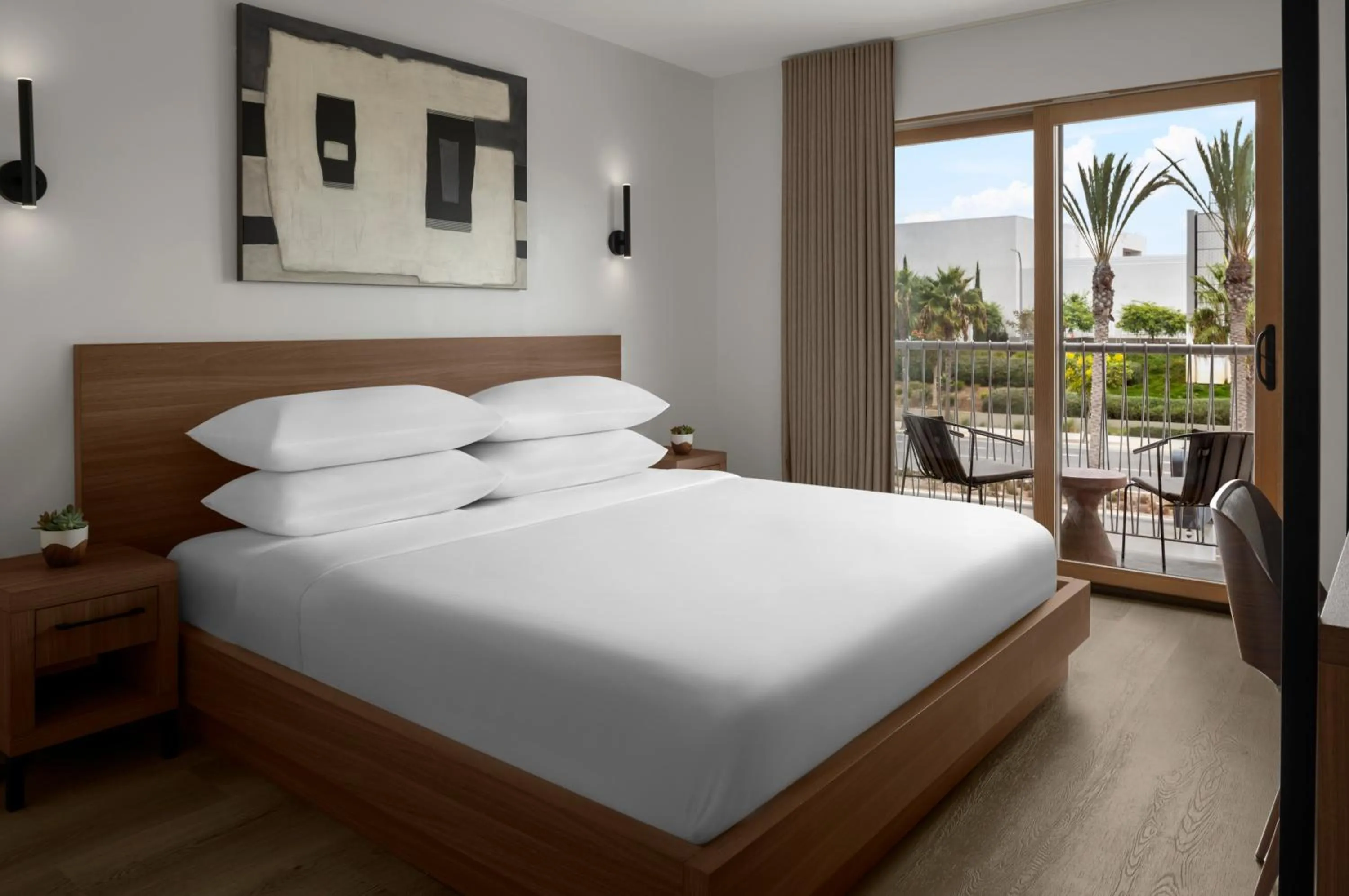 Bedroom, Bed in The Lum Hotel Los Angeles Stadium District