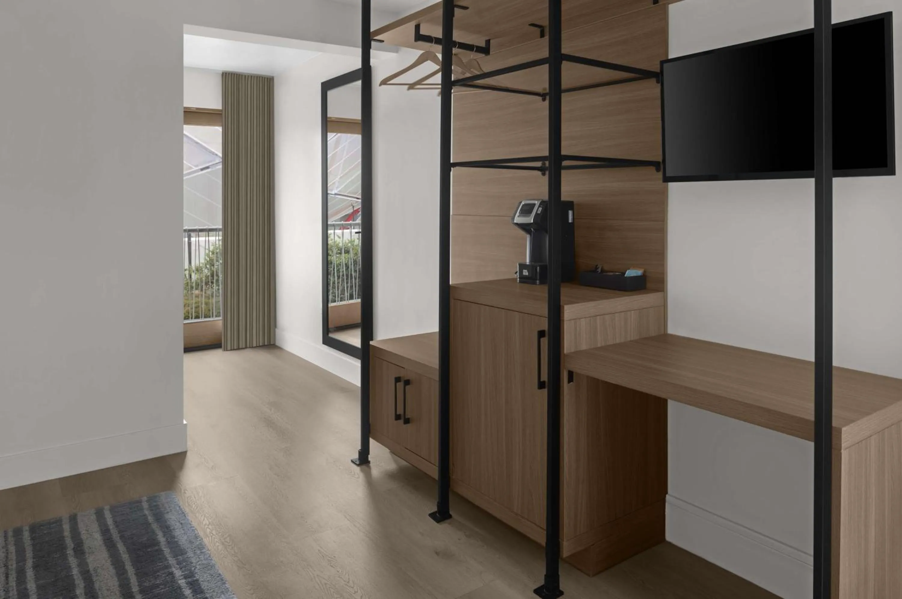 Photo of the whole room in The Lum Hotel Los Angeles Stadium District