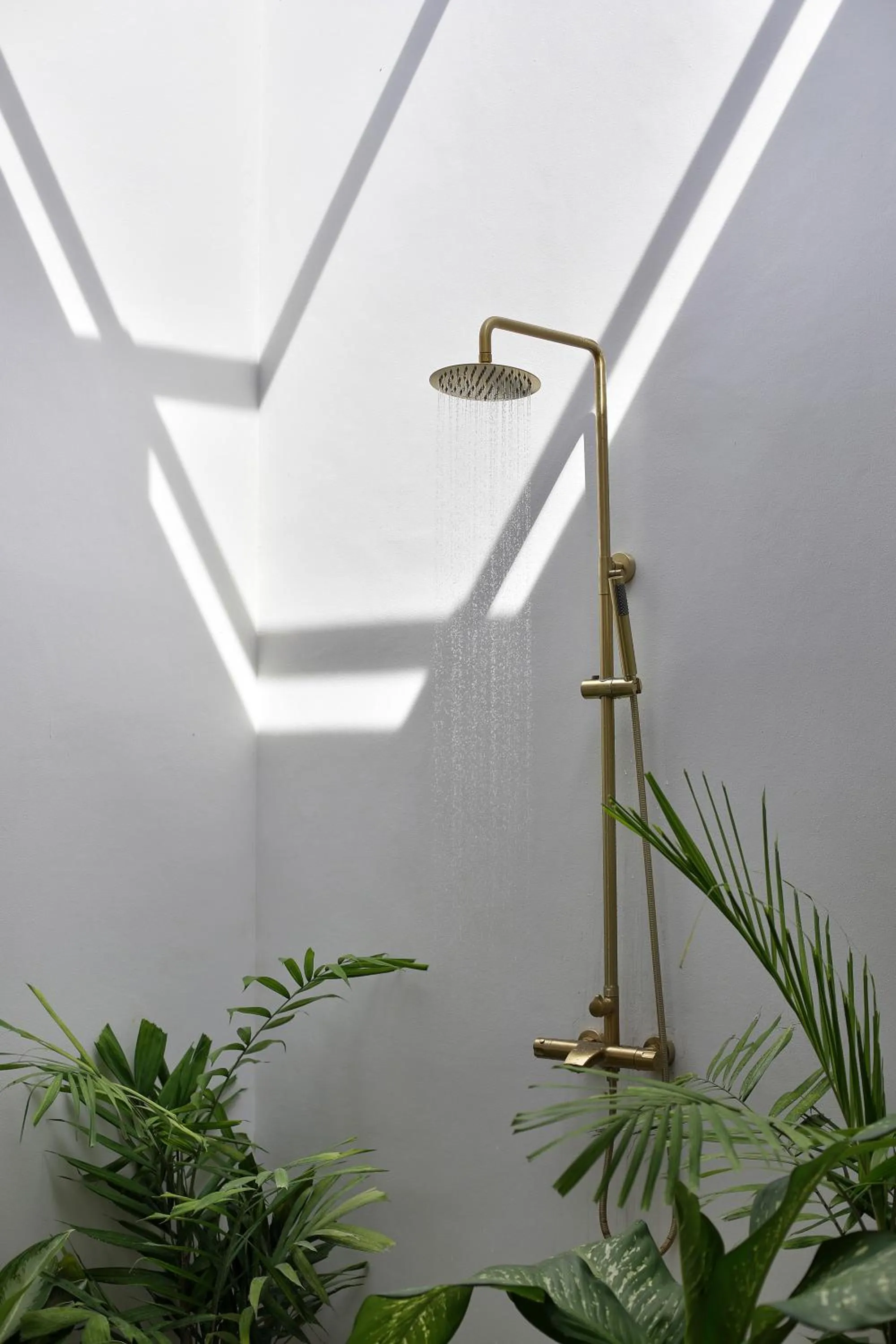 Shower in Adults-Only Luxury Studio Private Pool & Free Gym