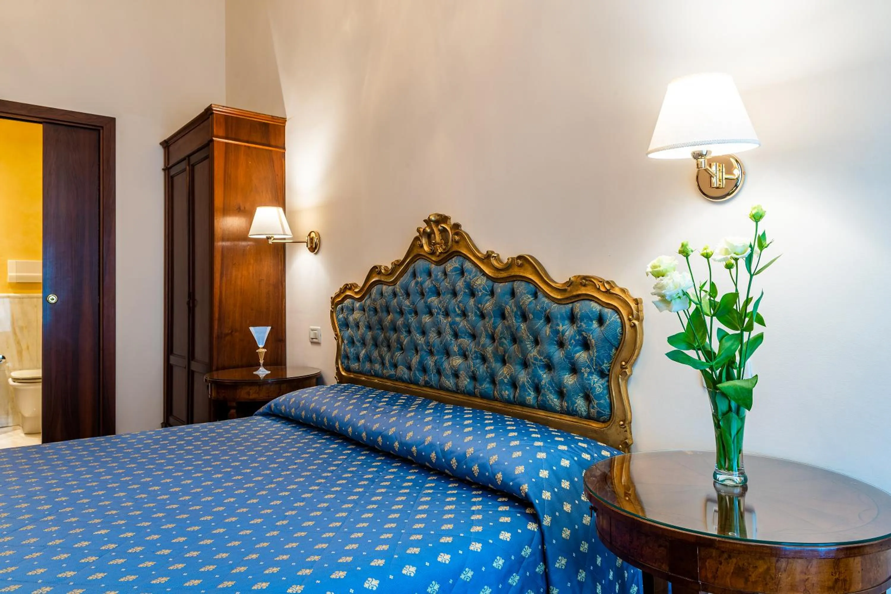 Bed in Locanda Sant'Agostin