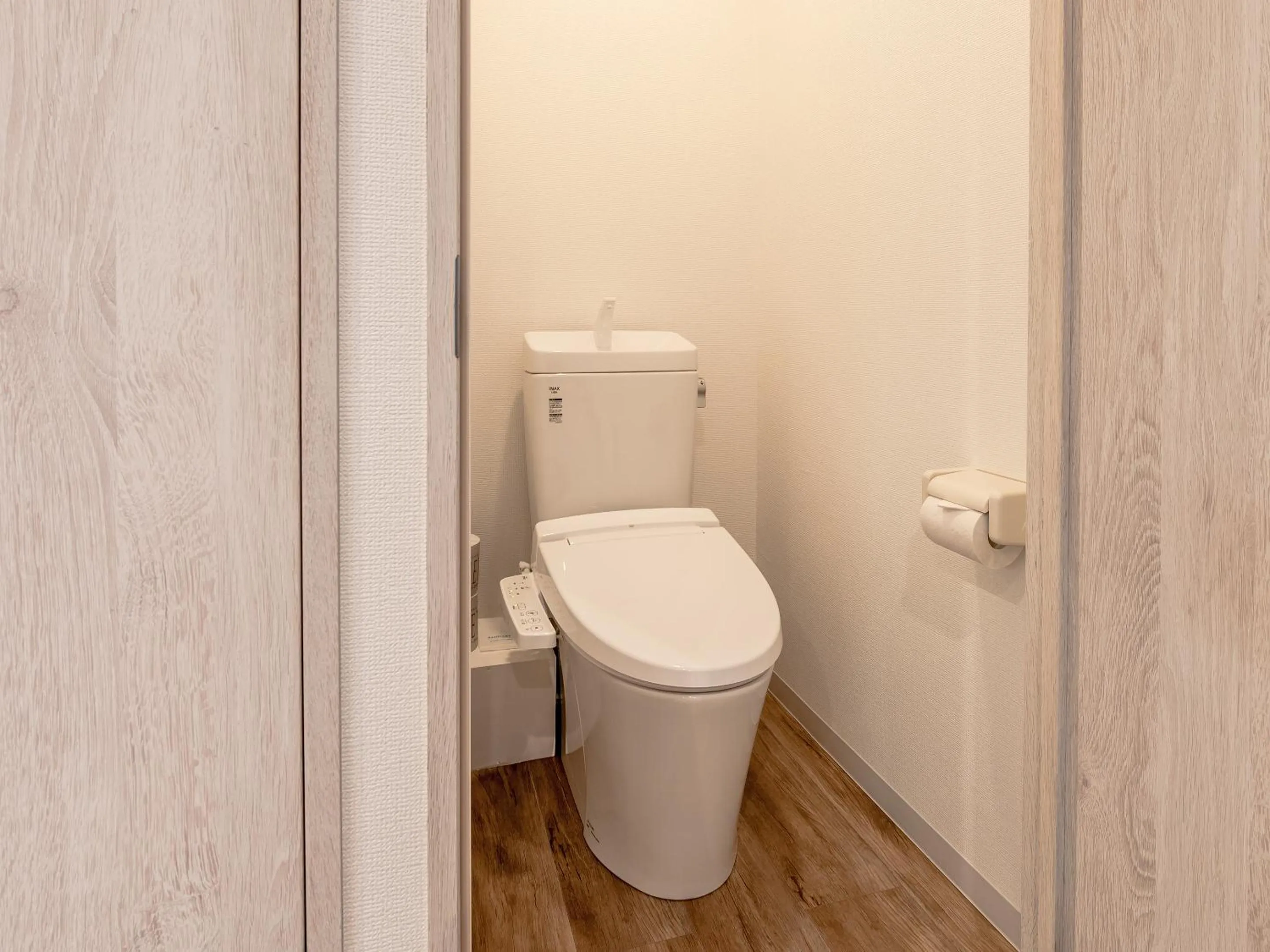 Toilet in HOTEL R9 The Yard Kamisu