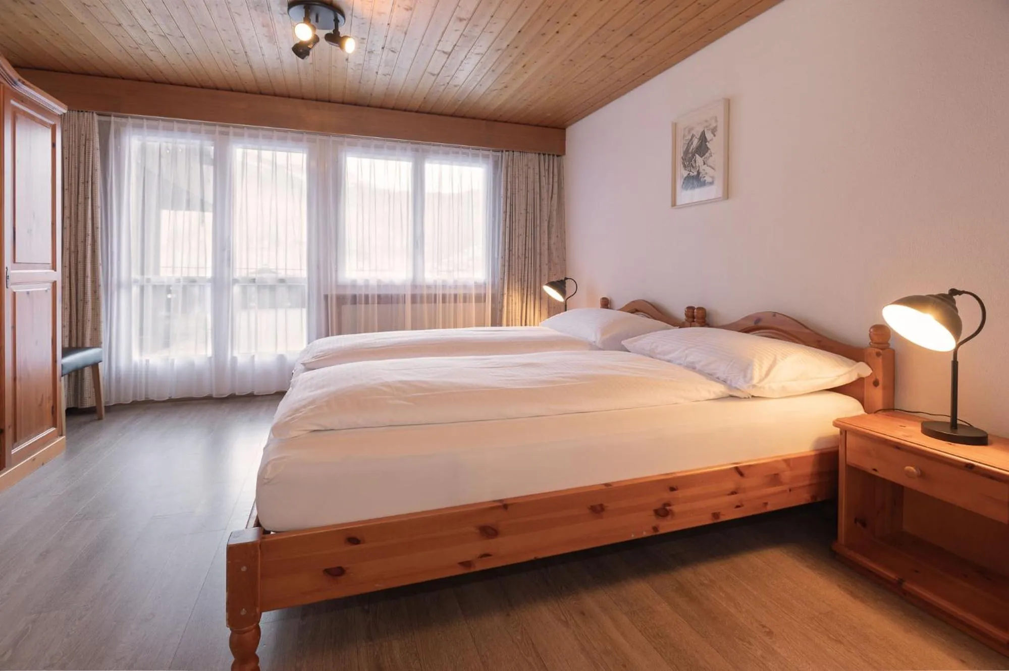 Bedroom, Bed in Apartment Jungfrau Lodge