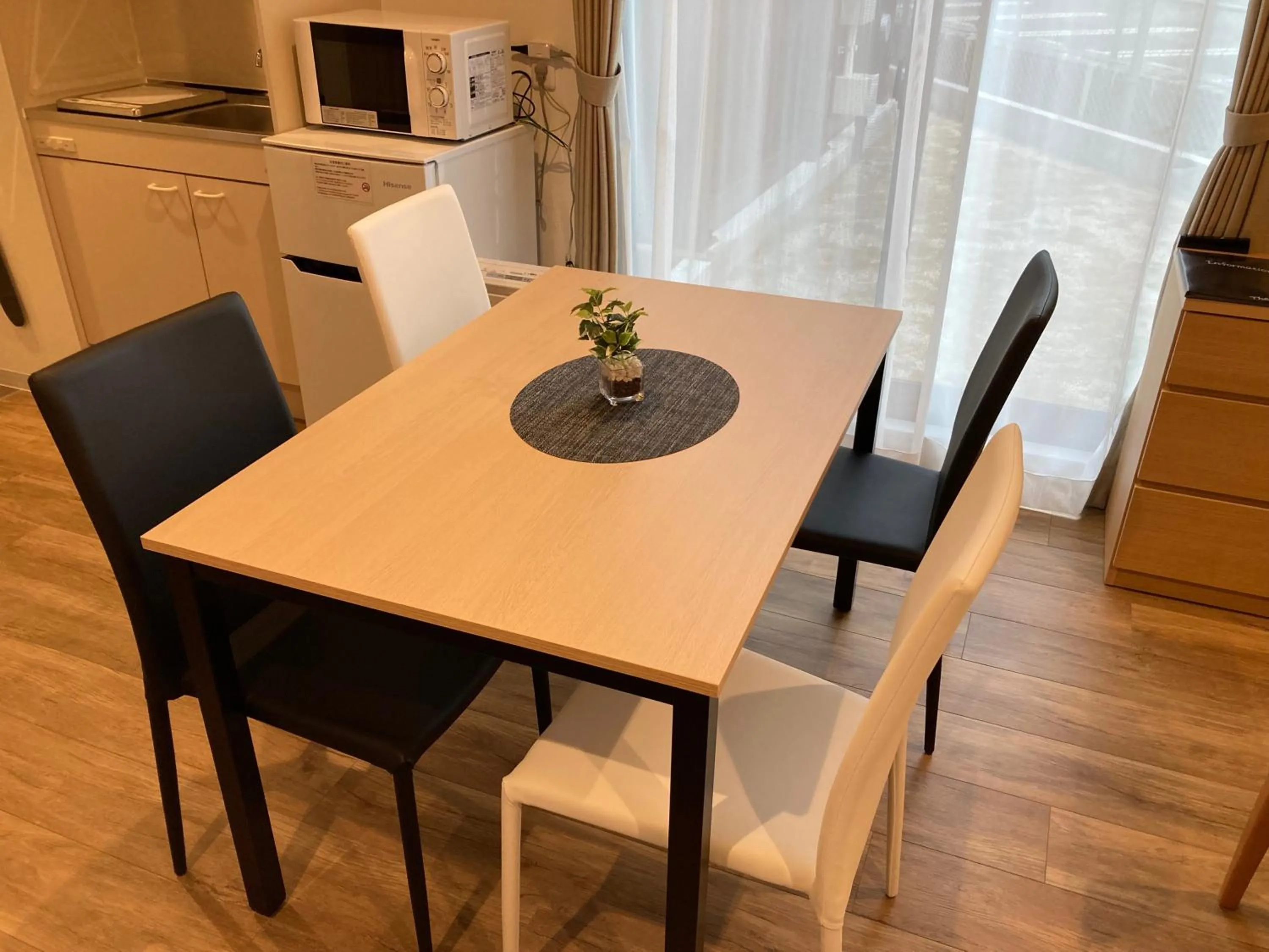 Dining area in HOTEL R9 The Yard Yatsushiro