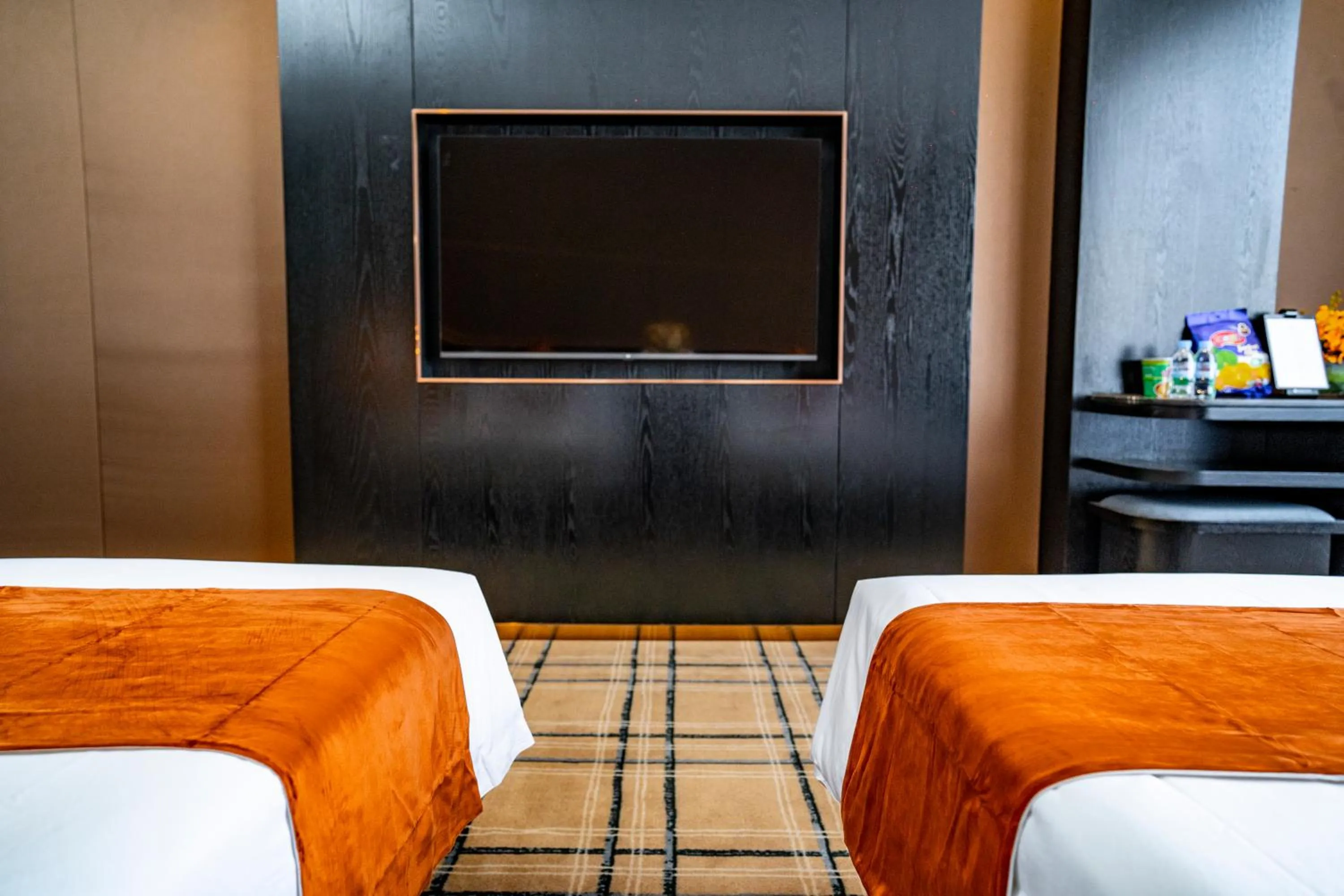 TV and multimedia, Bed in OCEAN HOTEL