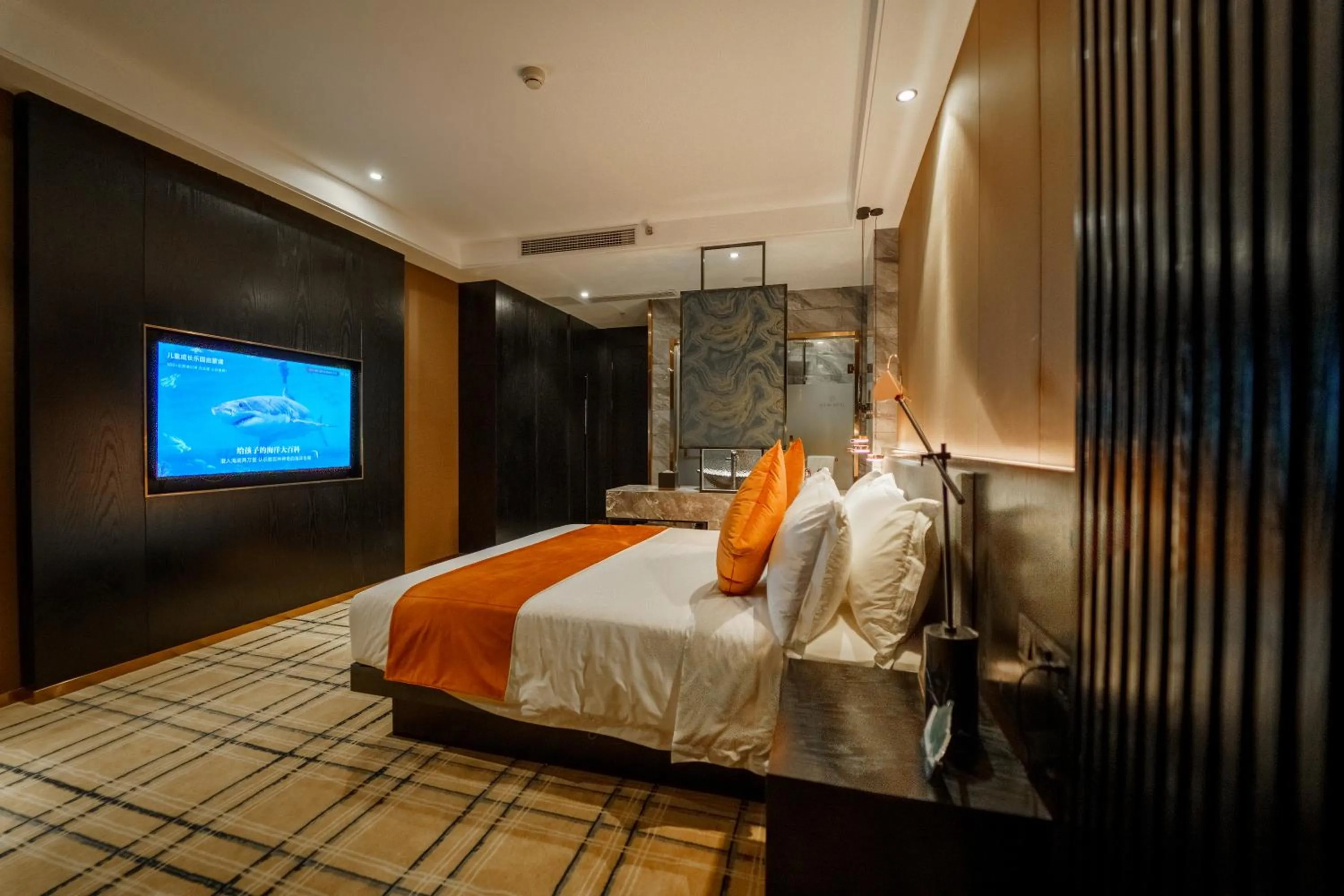 Bathroom, Bed in OCEAN HOTEL