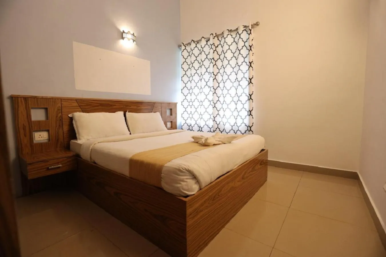 Bed in Coastal Grand Resort - Ooty