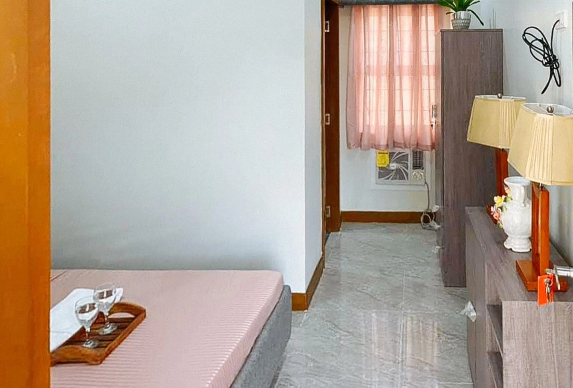 Bed in Leonila's Travellers Inn