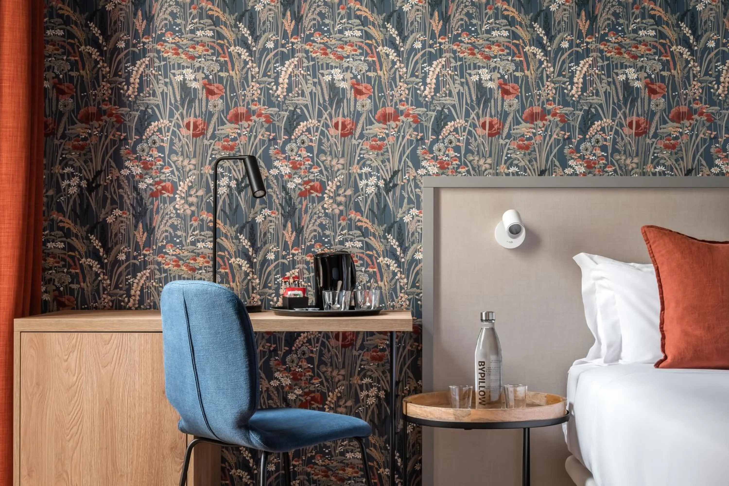 Bed in BYPILLOW Goldoni