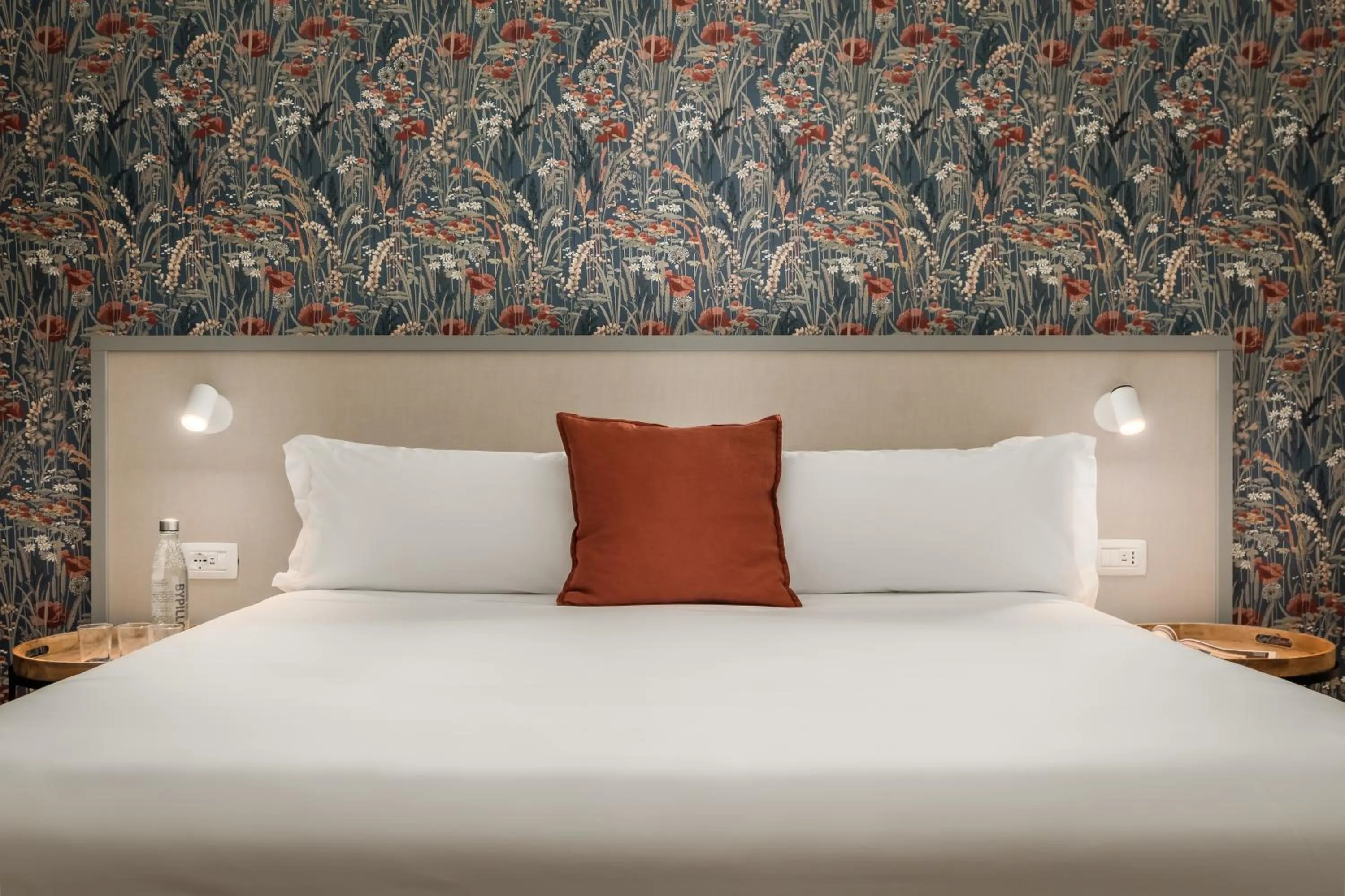 Bed in BYPILLOW Goldoni