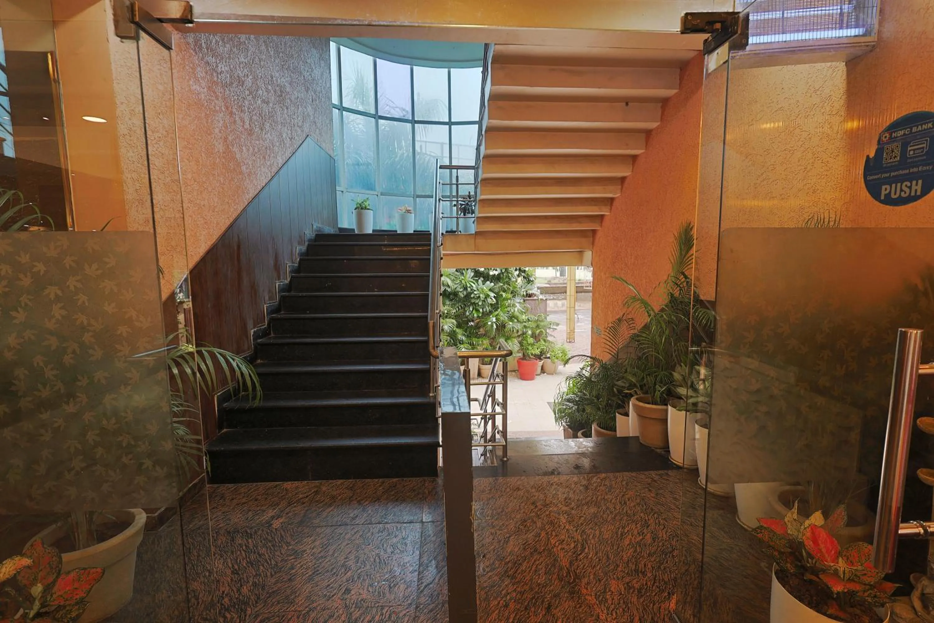 Hotel The Leaf - Gomti Nagar Lucknow