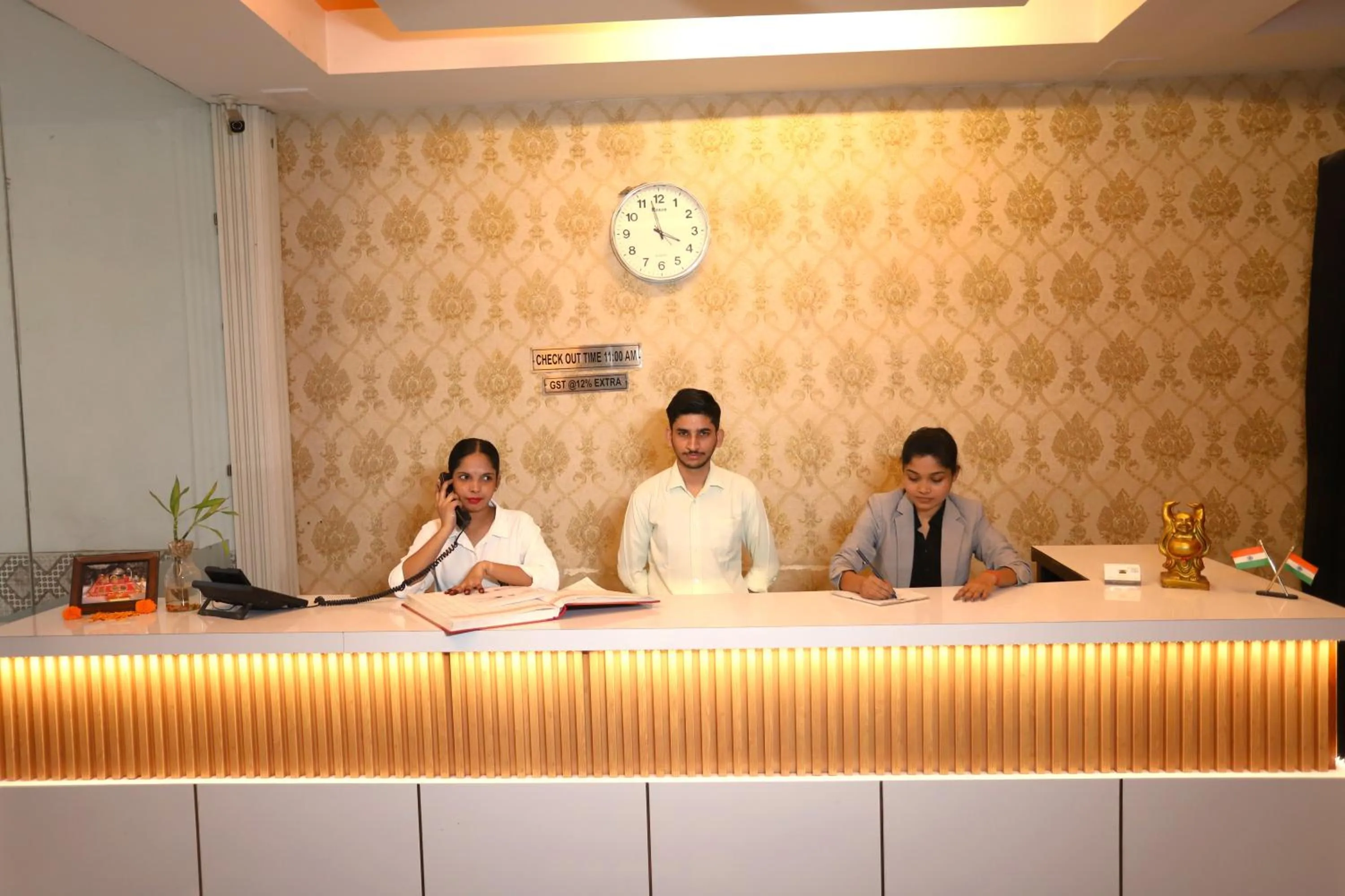 Lobby or reception in Hotel Delhi Airport Plaza IGI Airport , Free Airport Pickup