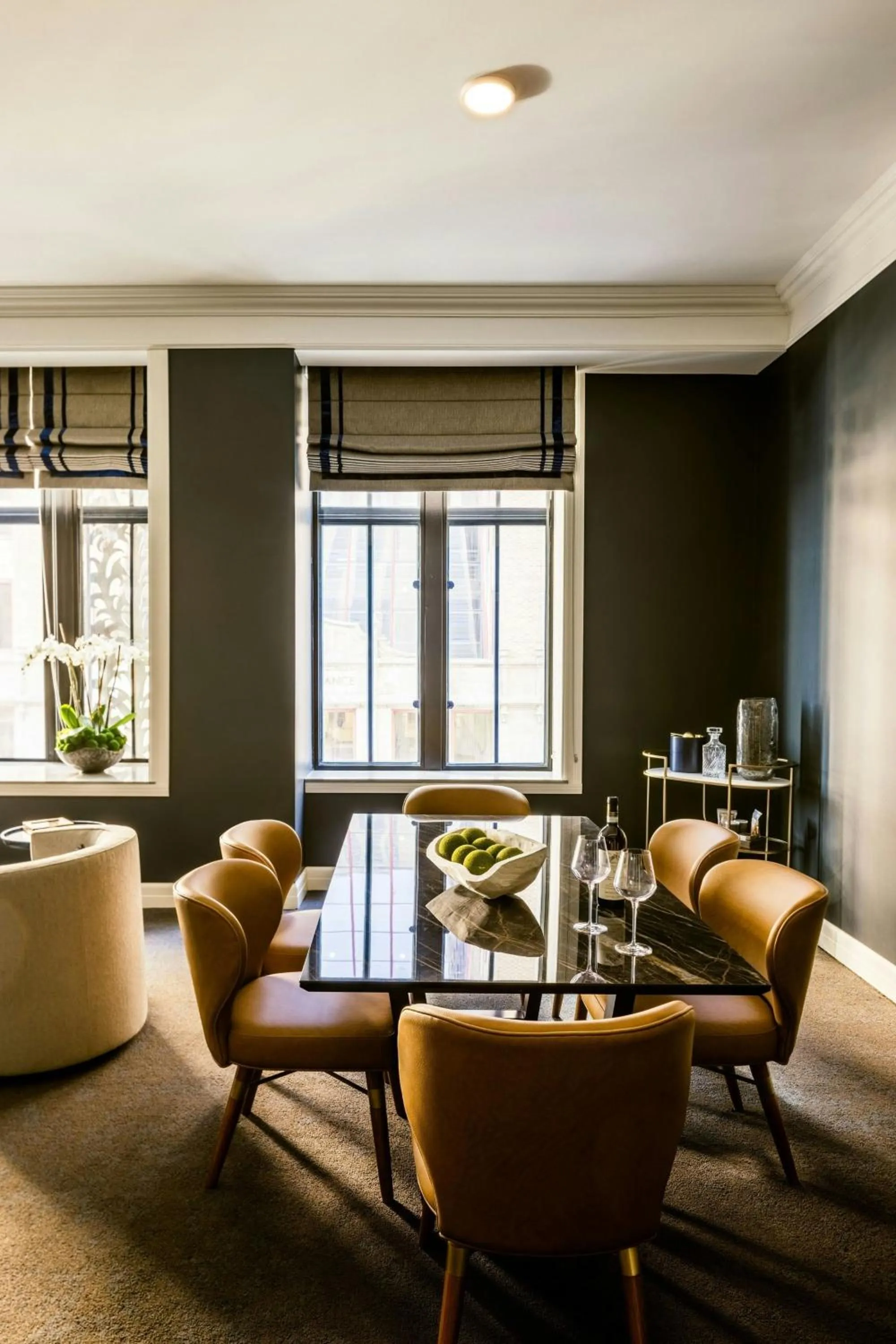 Photo of the whole room in The National, Autograph Collection