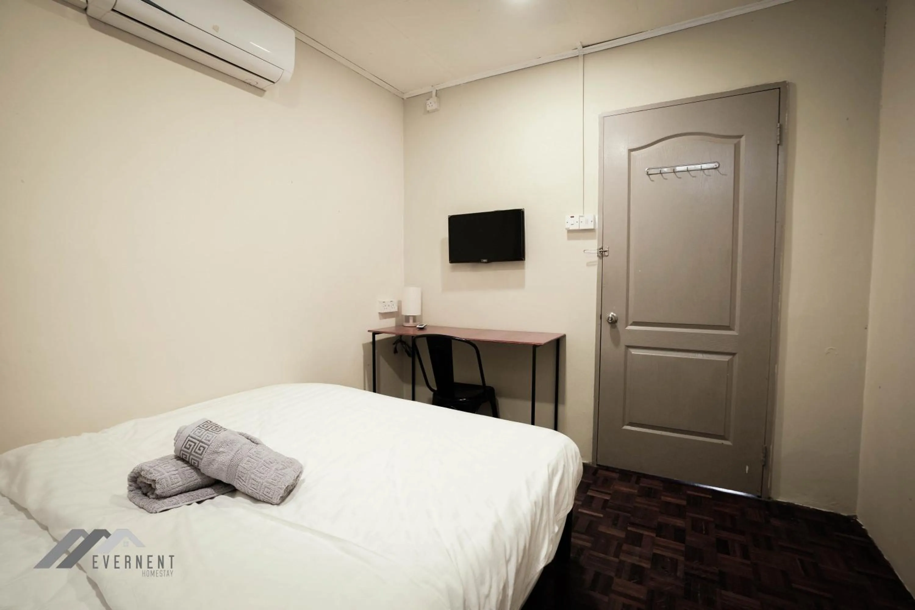 Bed in Permaisuri Homestay by Evernent
