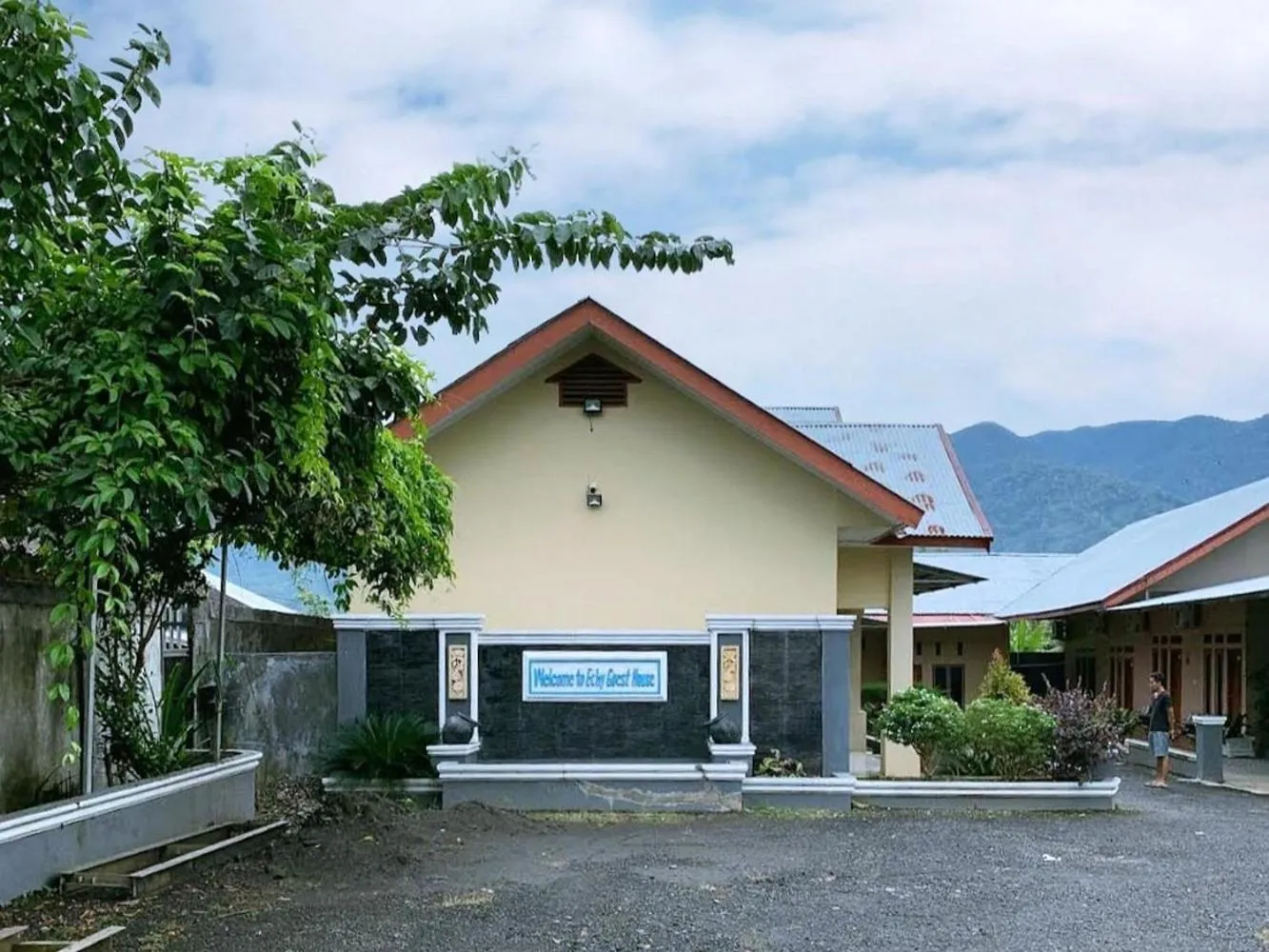 Property building in RedDoorz Syariah Near Danau Tes Bengkulu