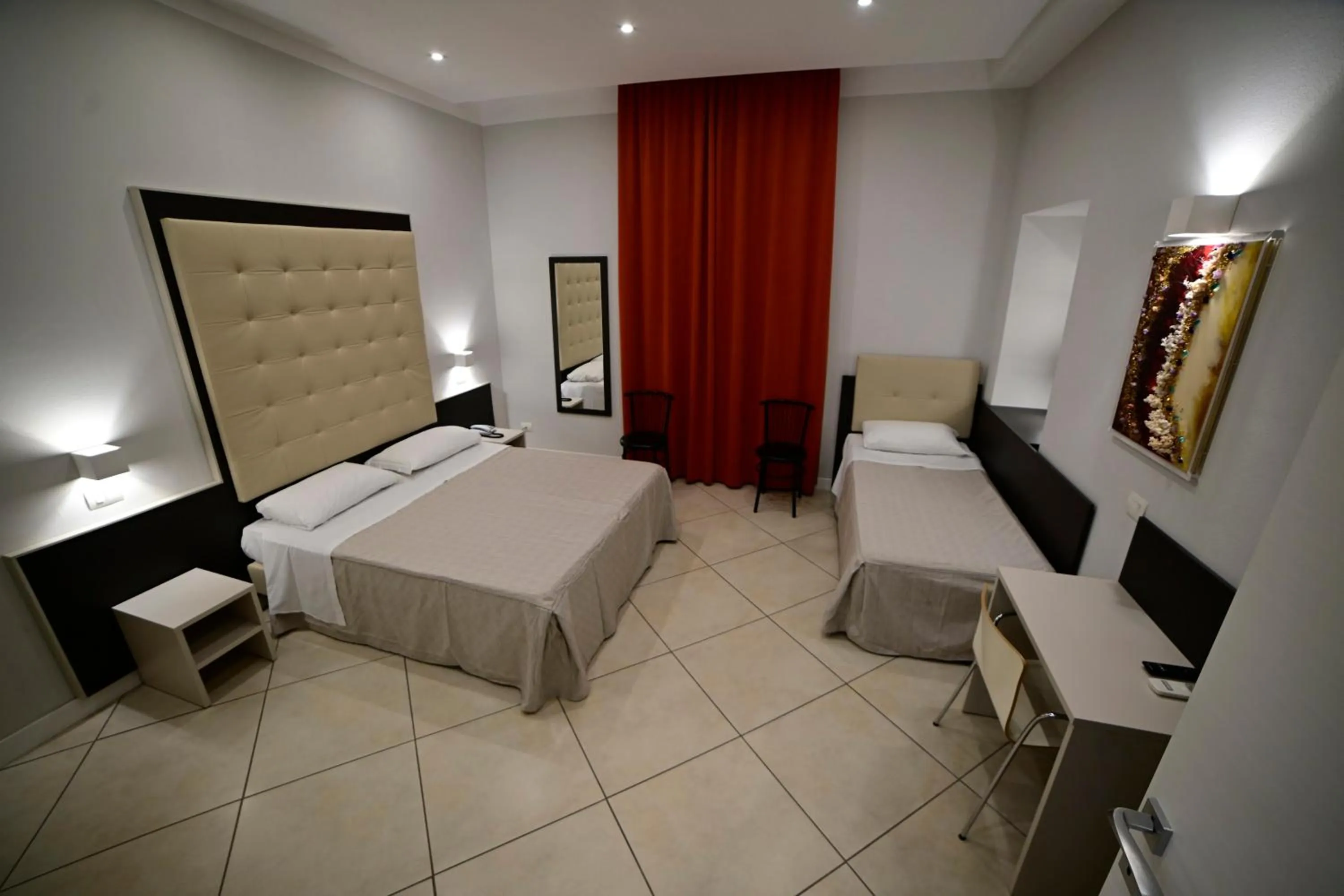 Bedroom, Bed in Hotel Demo'