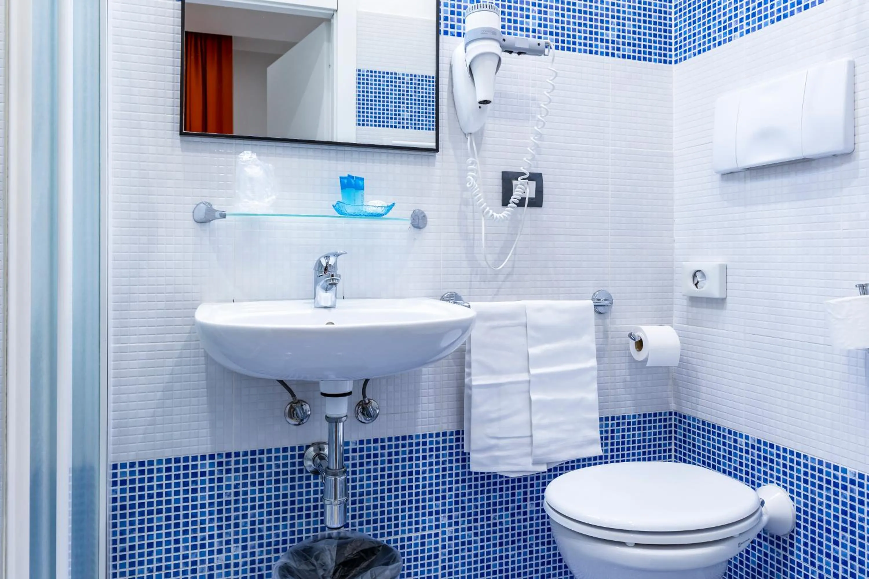 Bathroom in Hotel Demo'