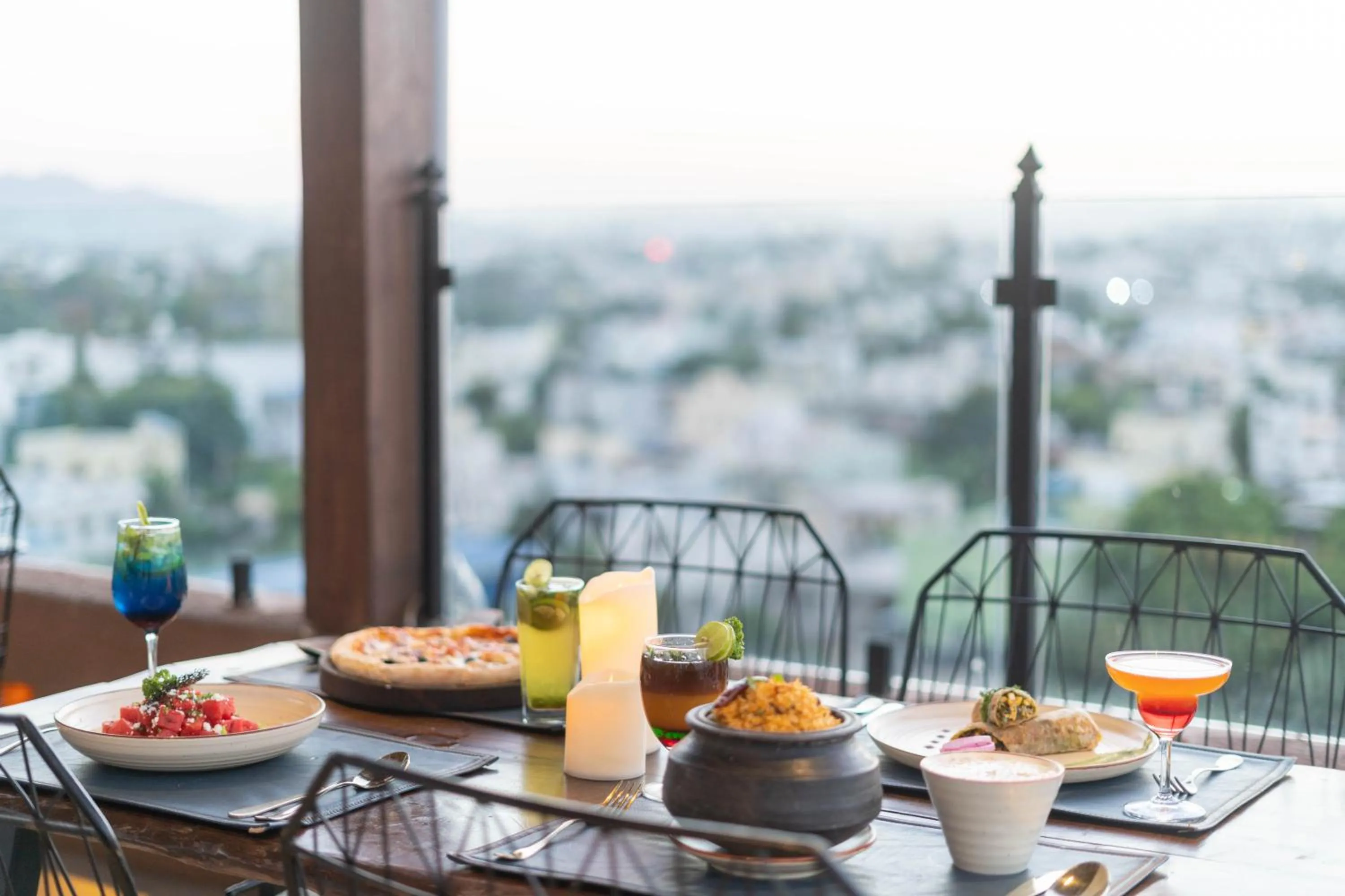 Restaurant/places to eat in Historia Royal