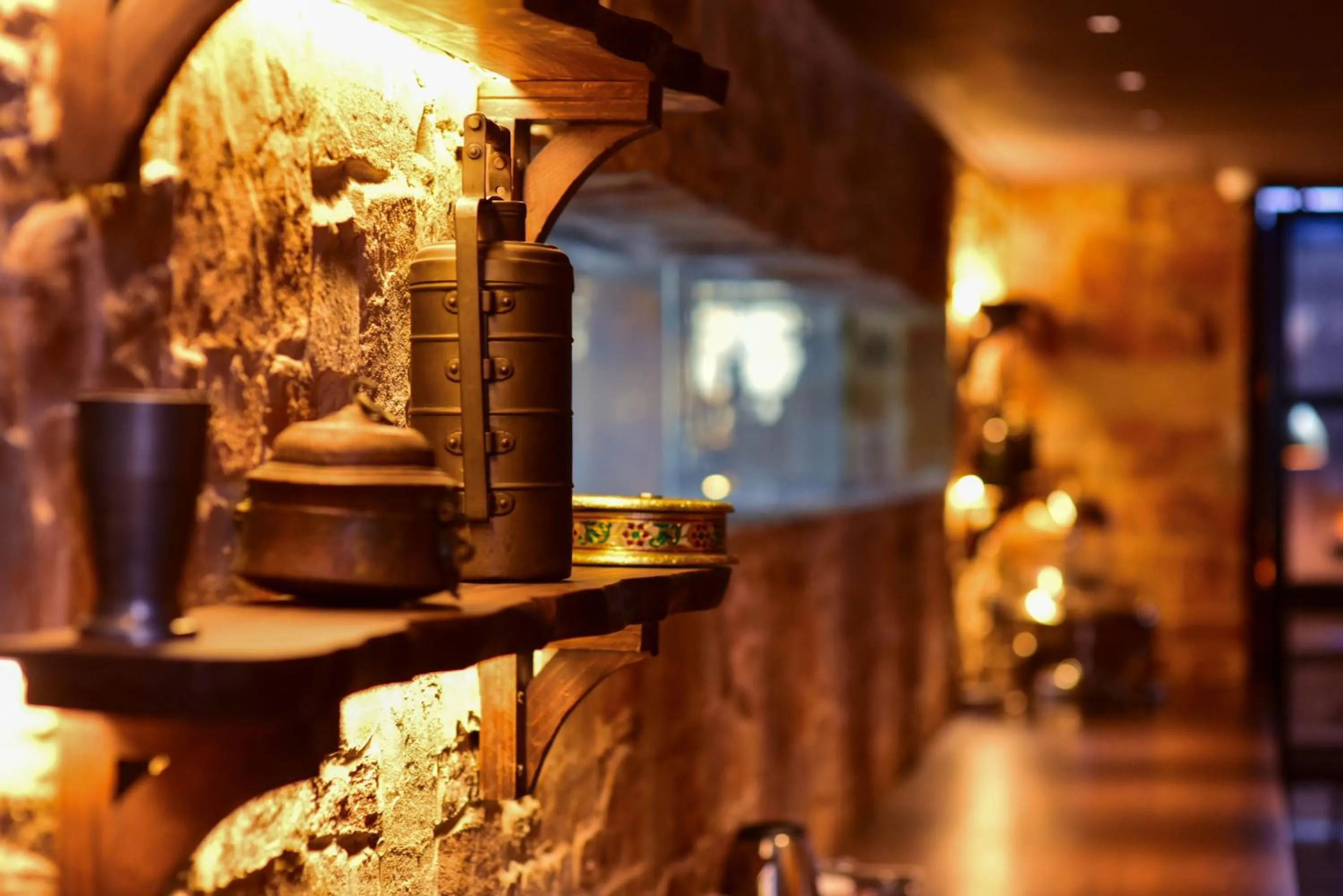 Restaurant/places to eat in Historia Royal