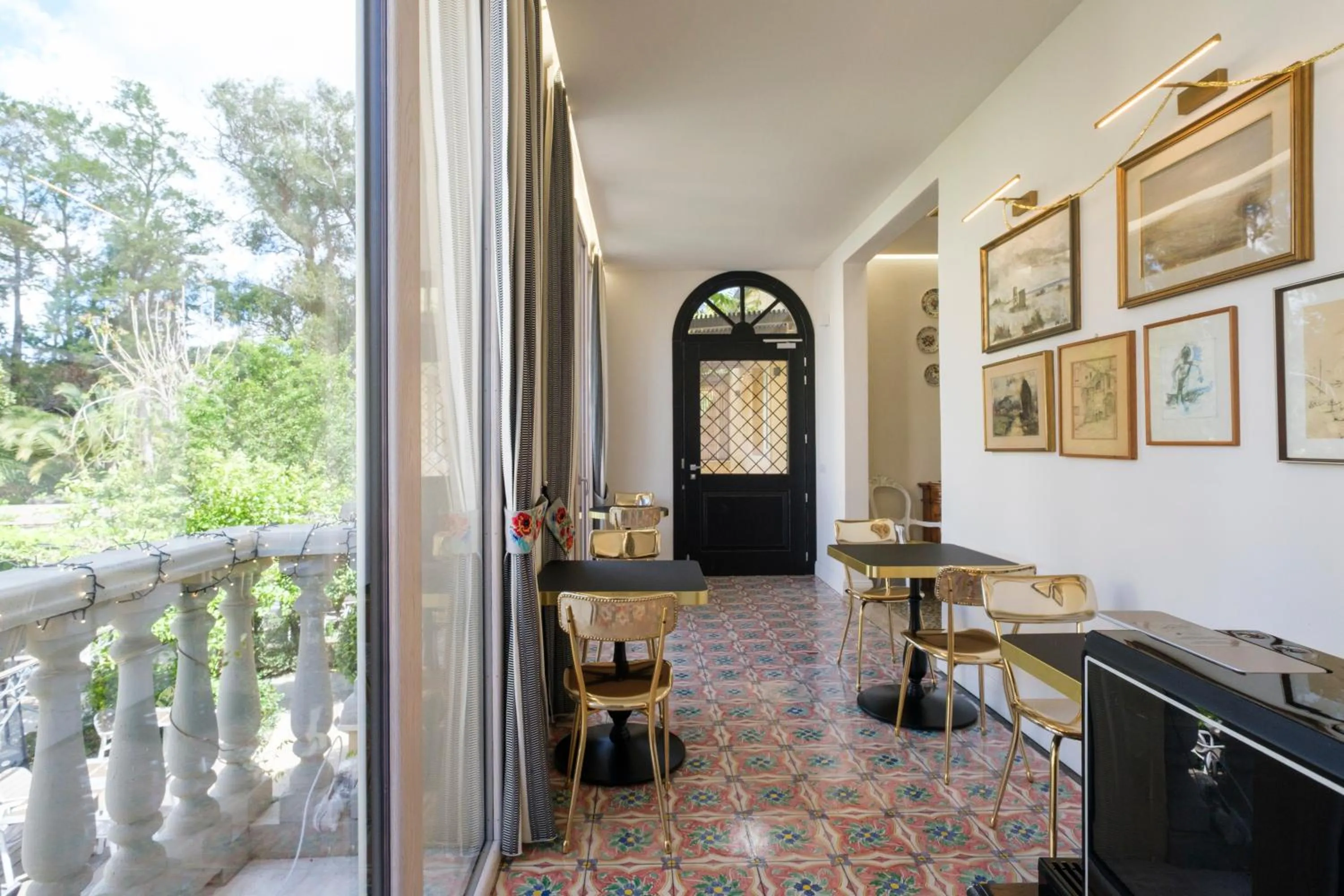 Lobby or reception in Kemani Villa Sara - Boutique Guest House