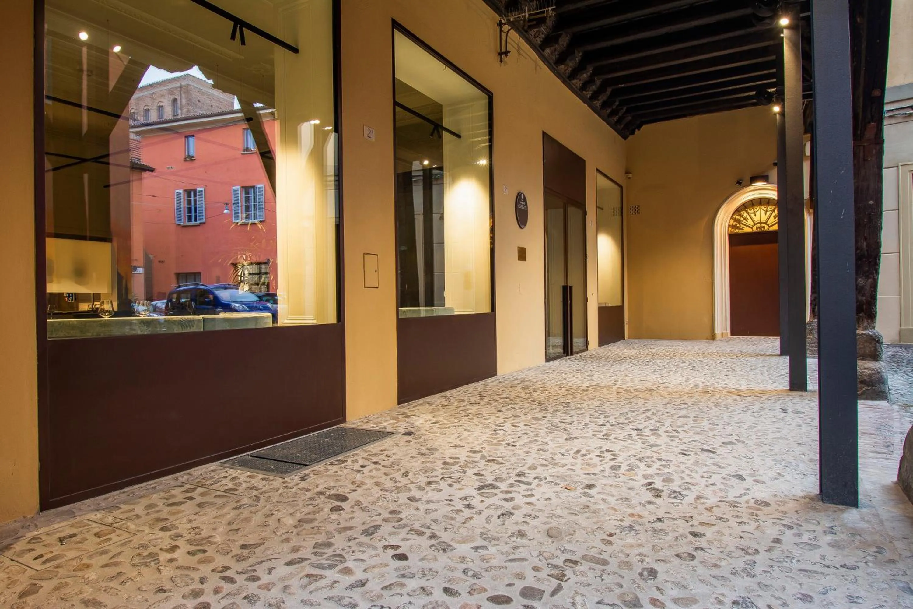 Restaurant/places to eat in Hotel Corona d'Oro 1890