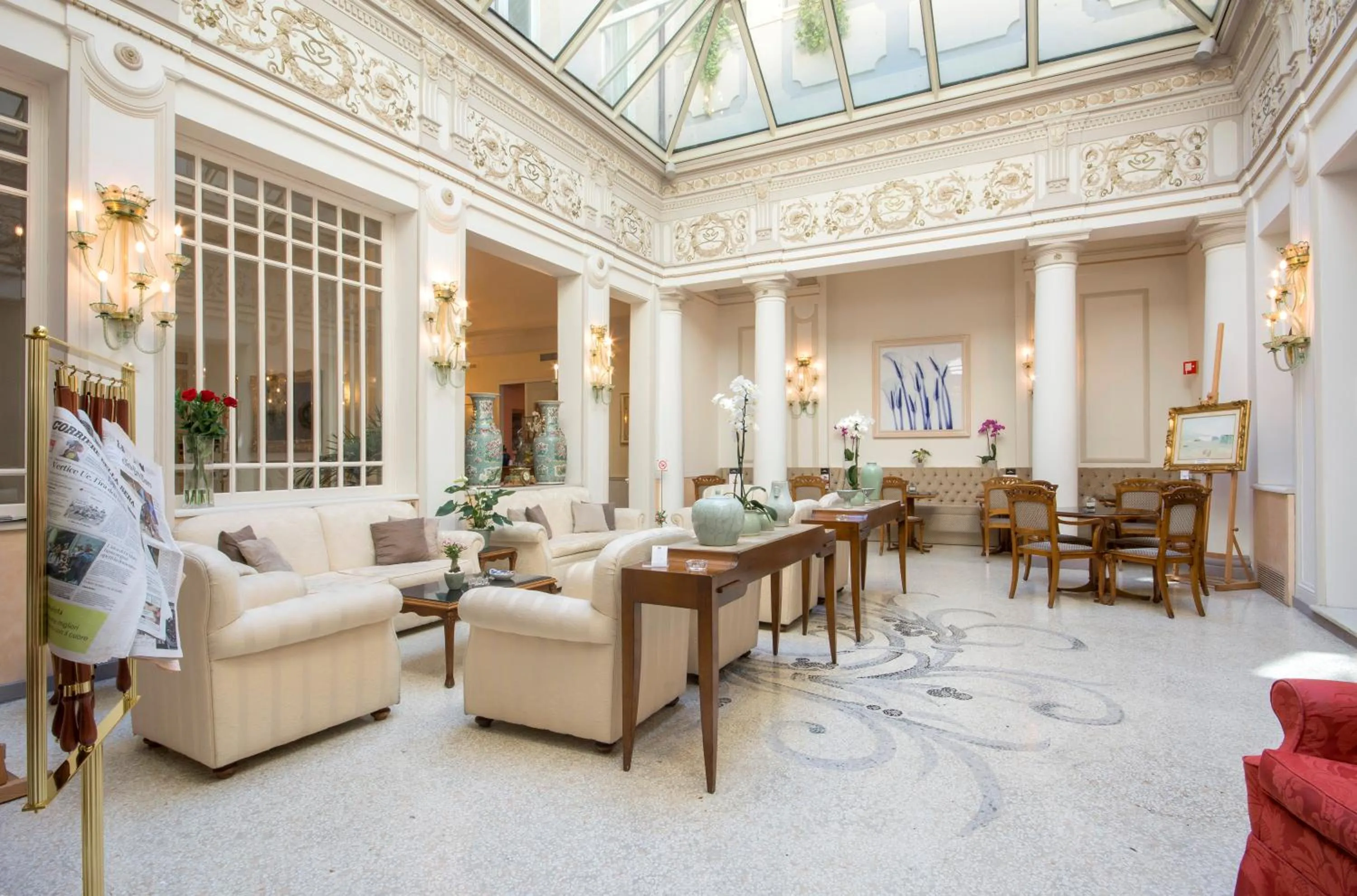 Lobby or reception in Hotel Corona d'Oro 1890