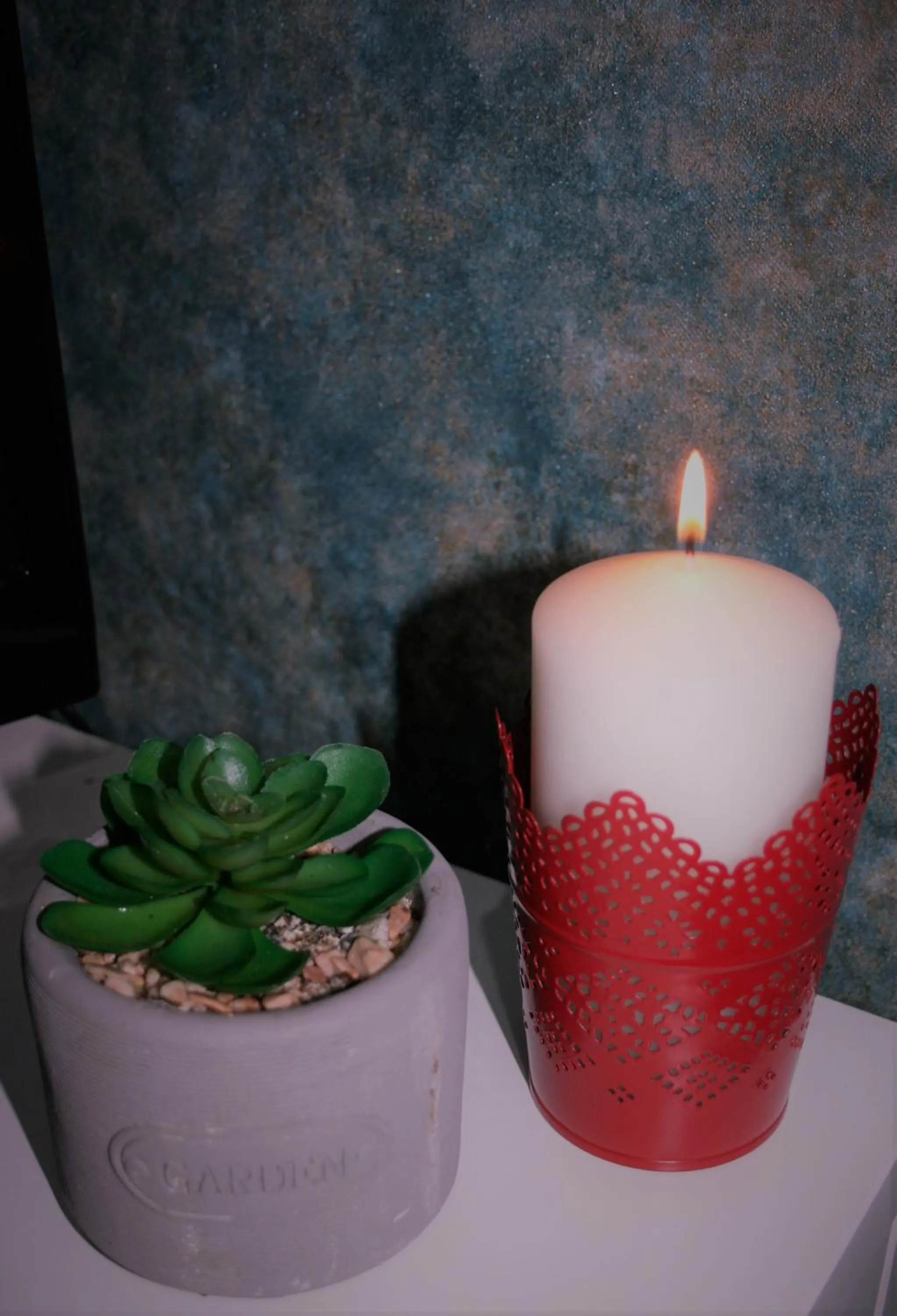 Bedroom in Cyrus Hotel