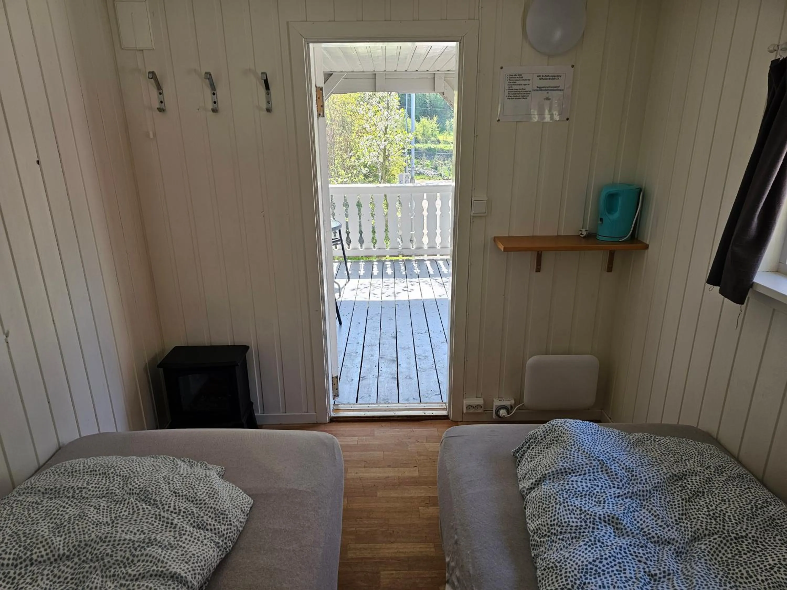 Bed in Brufjell Hostel & Parking