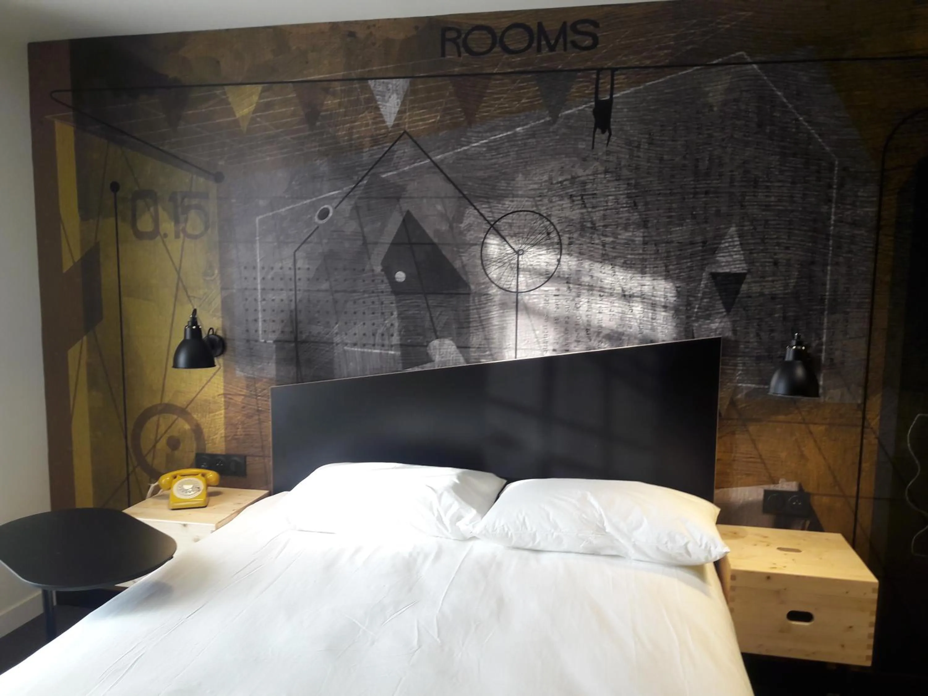 Bedroom, Bed in ibis Styles Dreux Centre Gare