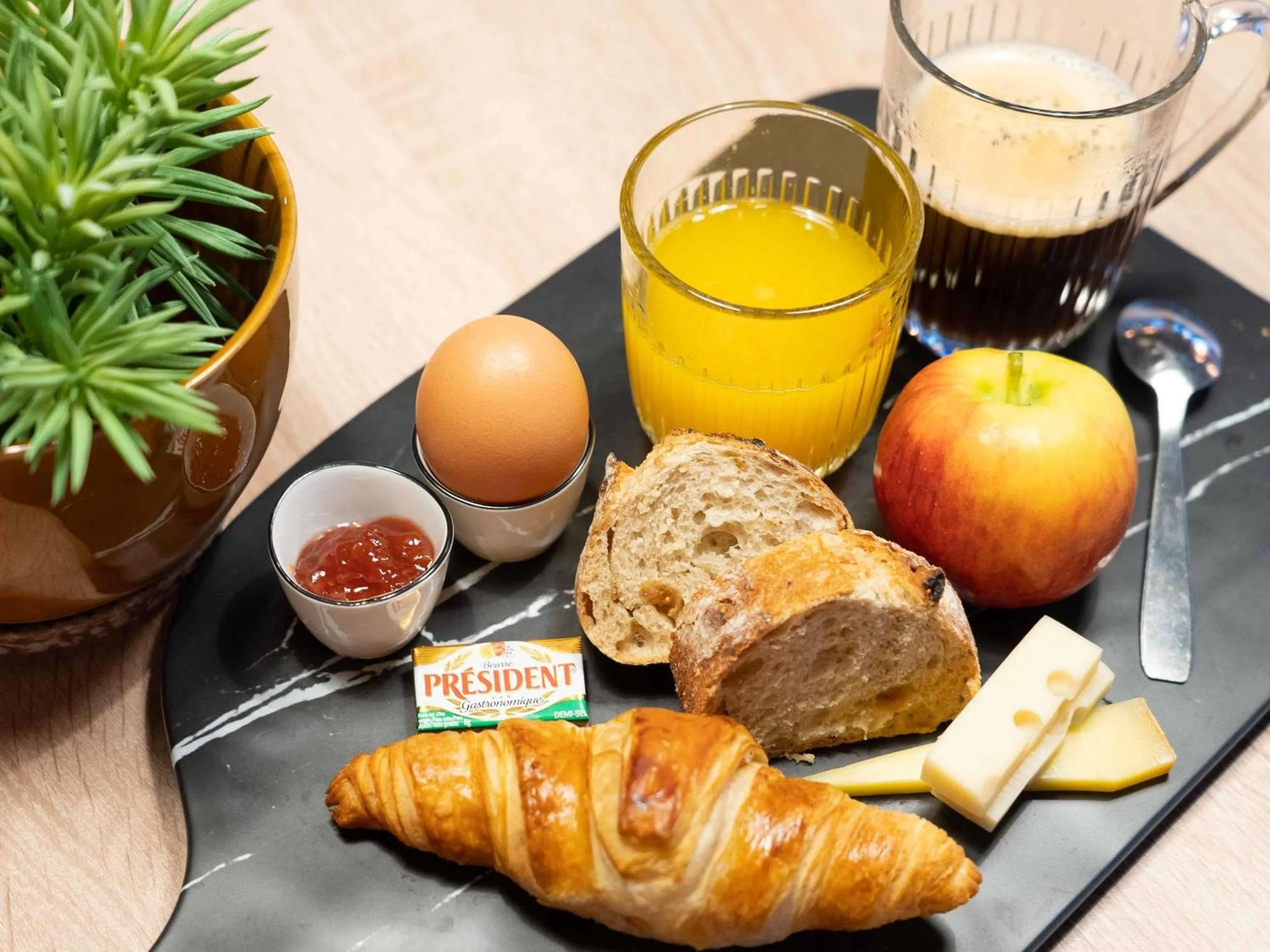 Breakfast in ibis Styles Dreux Centre Gare