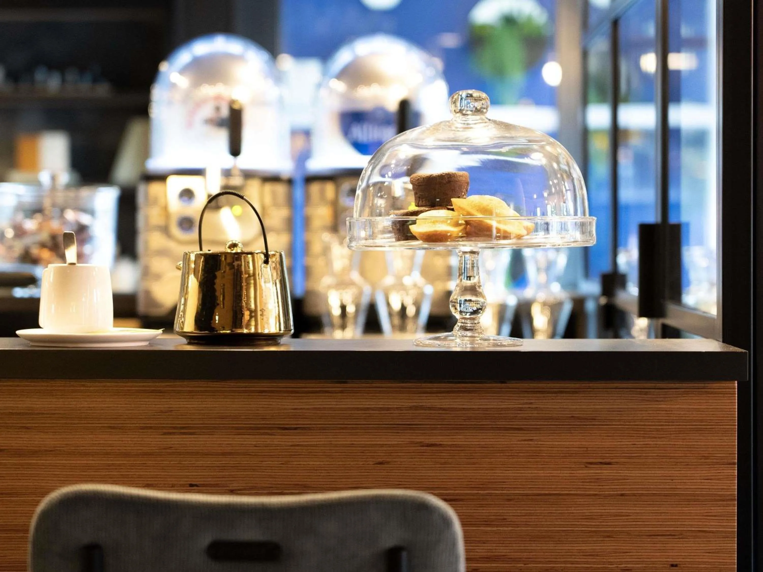 Lounge or bar in ibis Styles Dreux Centre Gare