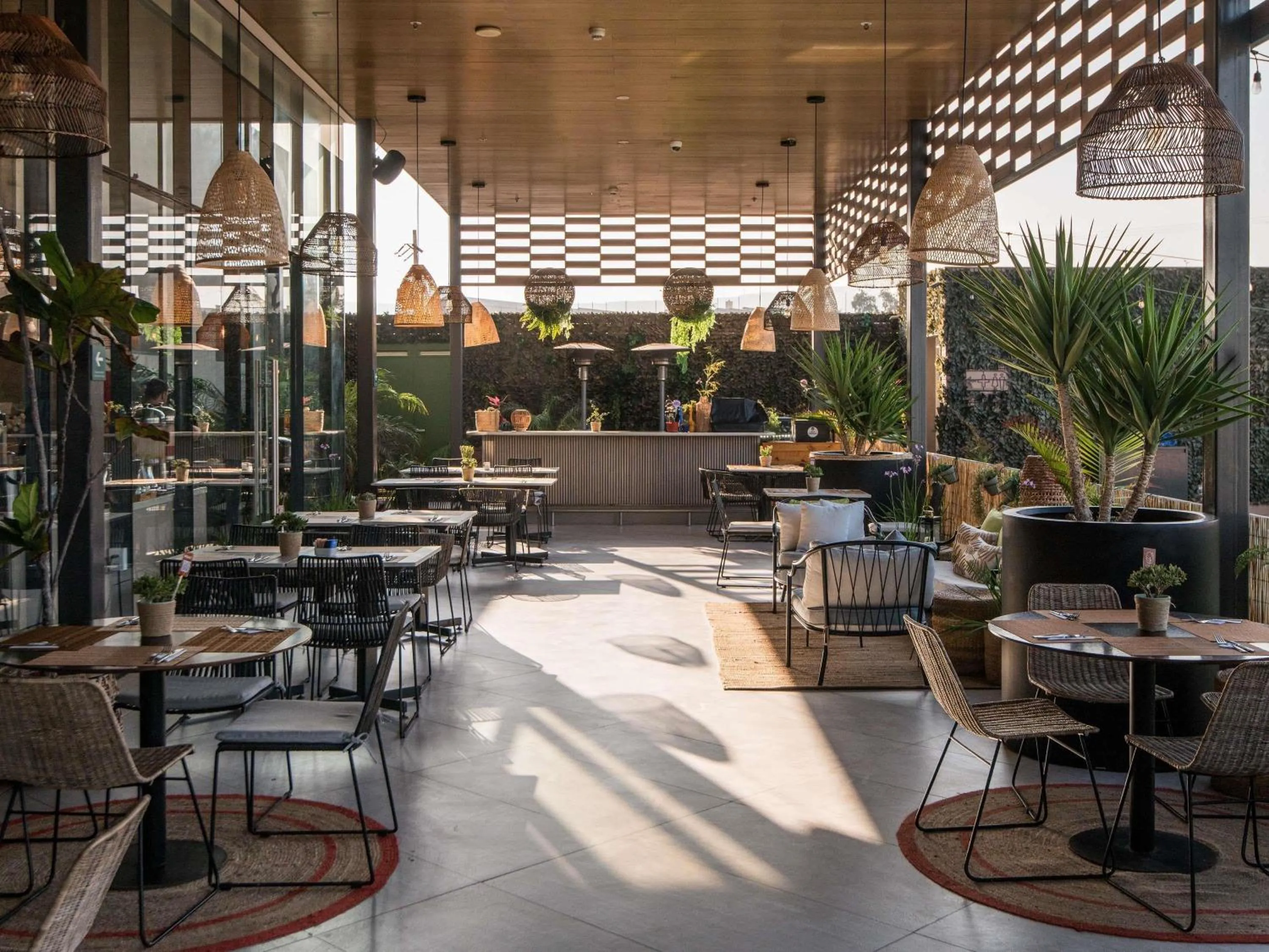 Restaurant/places to eat in Novotel Arica