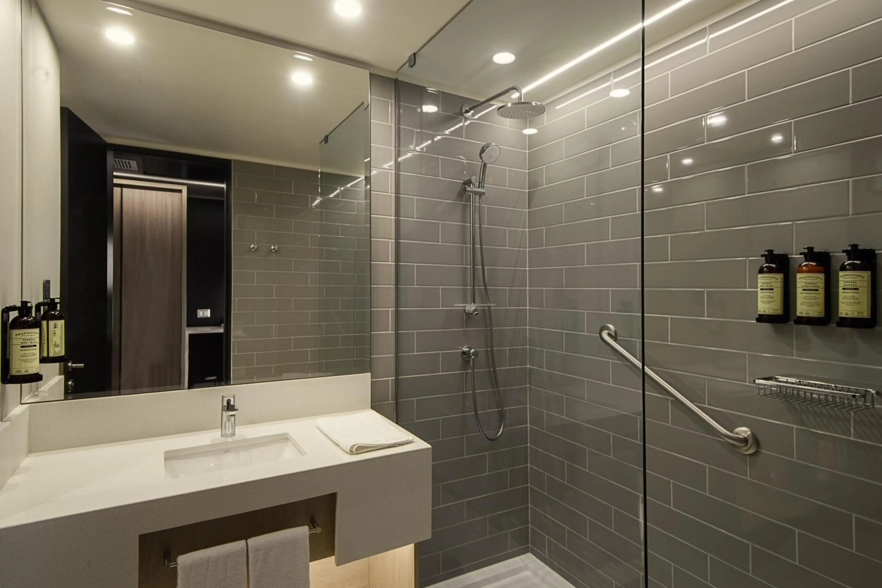 Bathroom in Novotel Arica