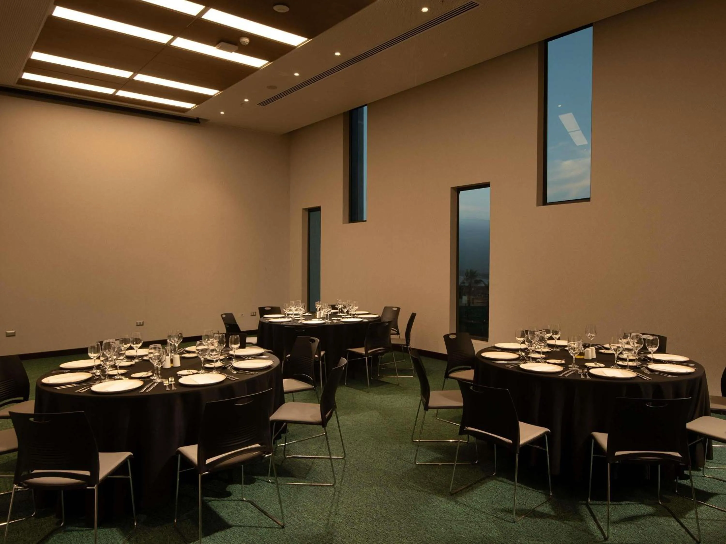 Meeting/conference room in Novotel Arica
