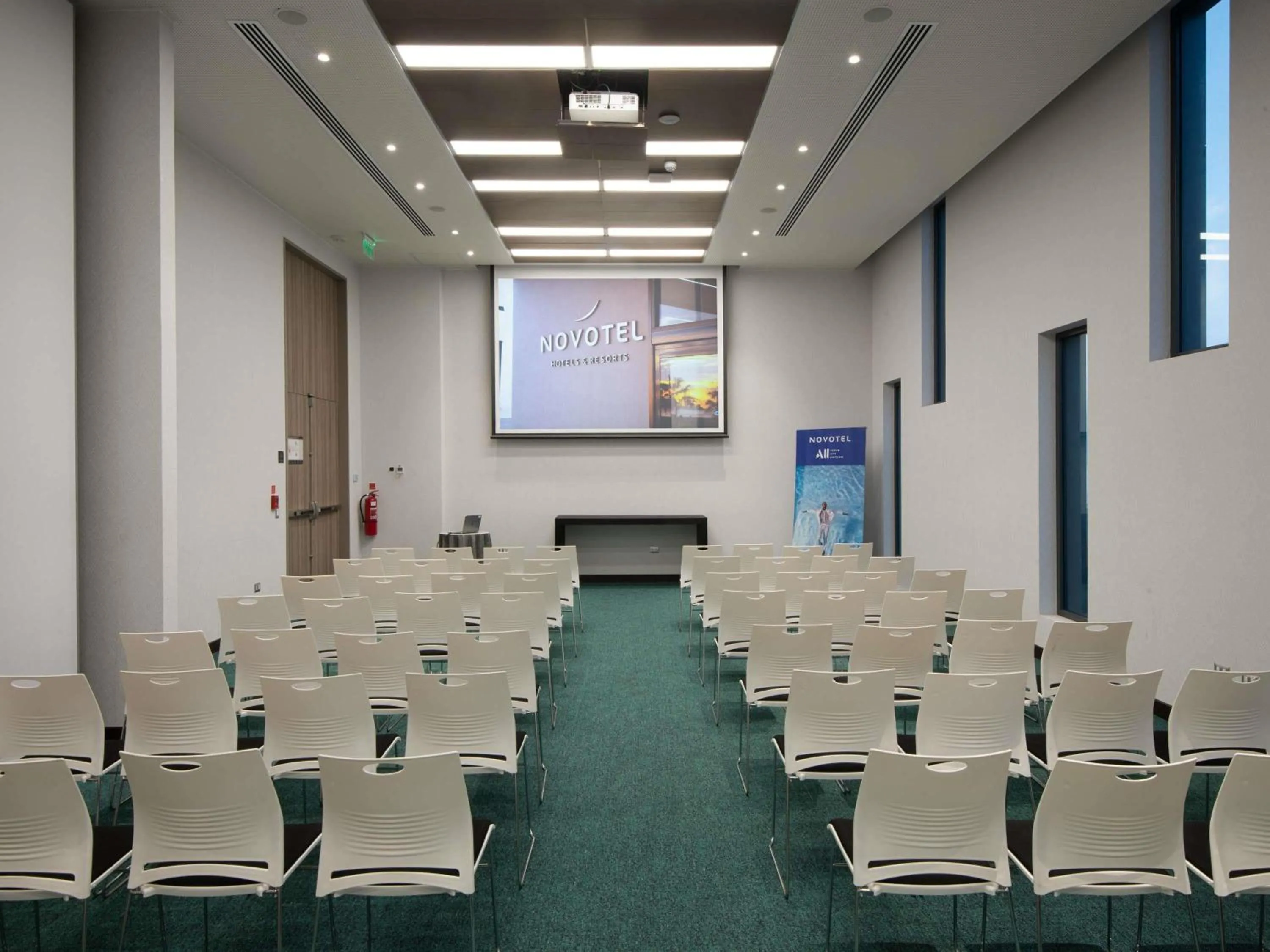 Meeting/conference room in Novotel Arica
