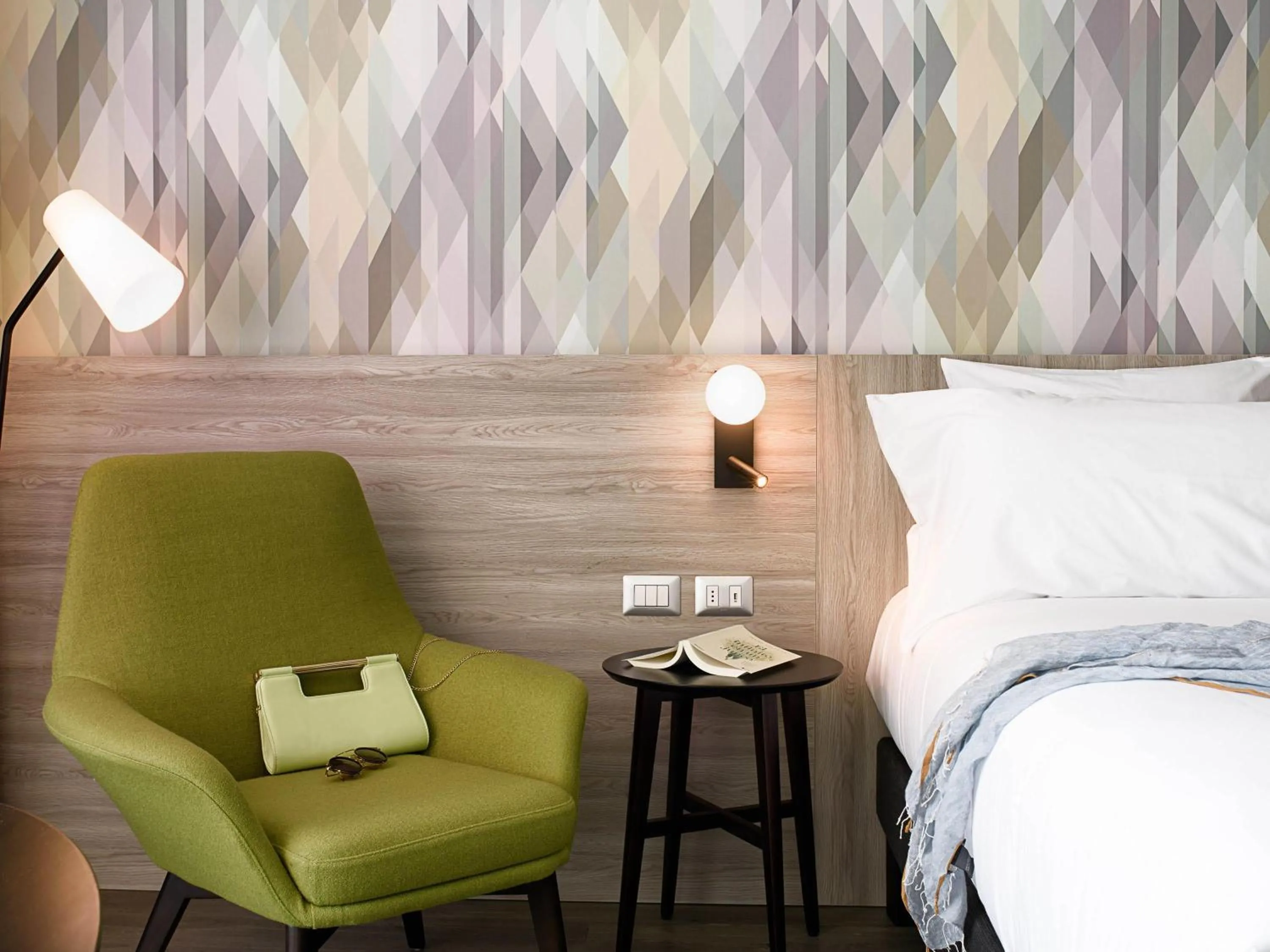 Bedroom, Bed in Novotel Arica