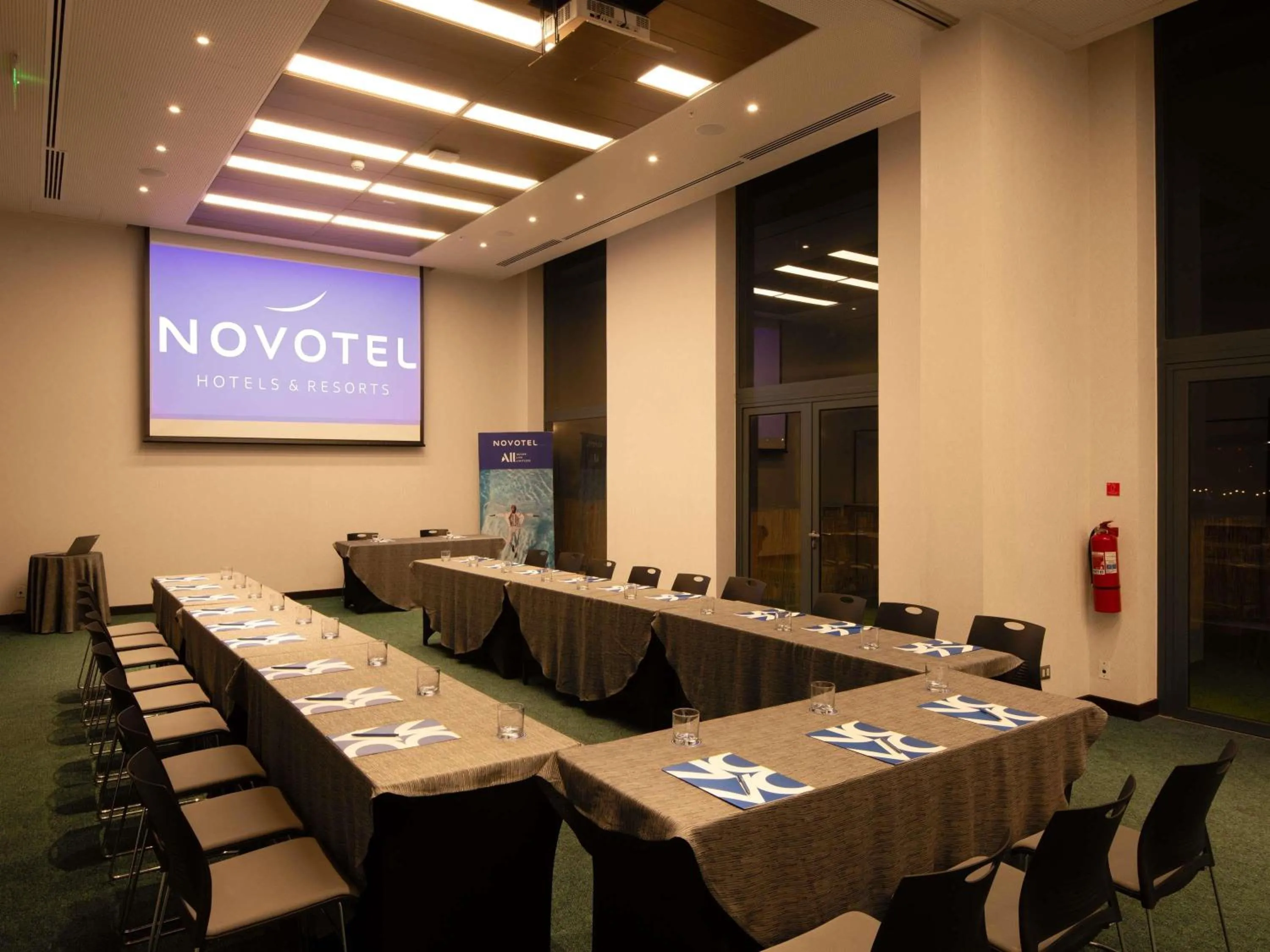 Meeting/conference room in Novotel Arica