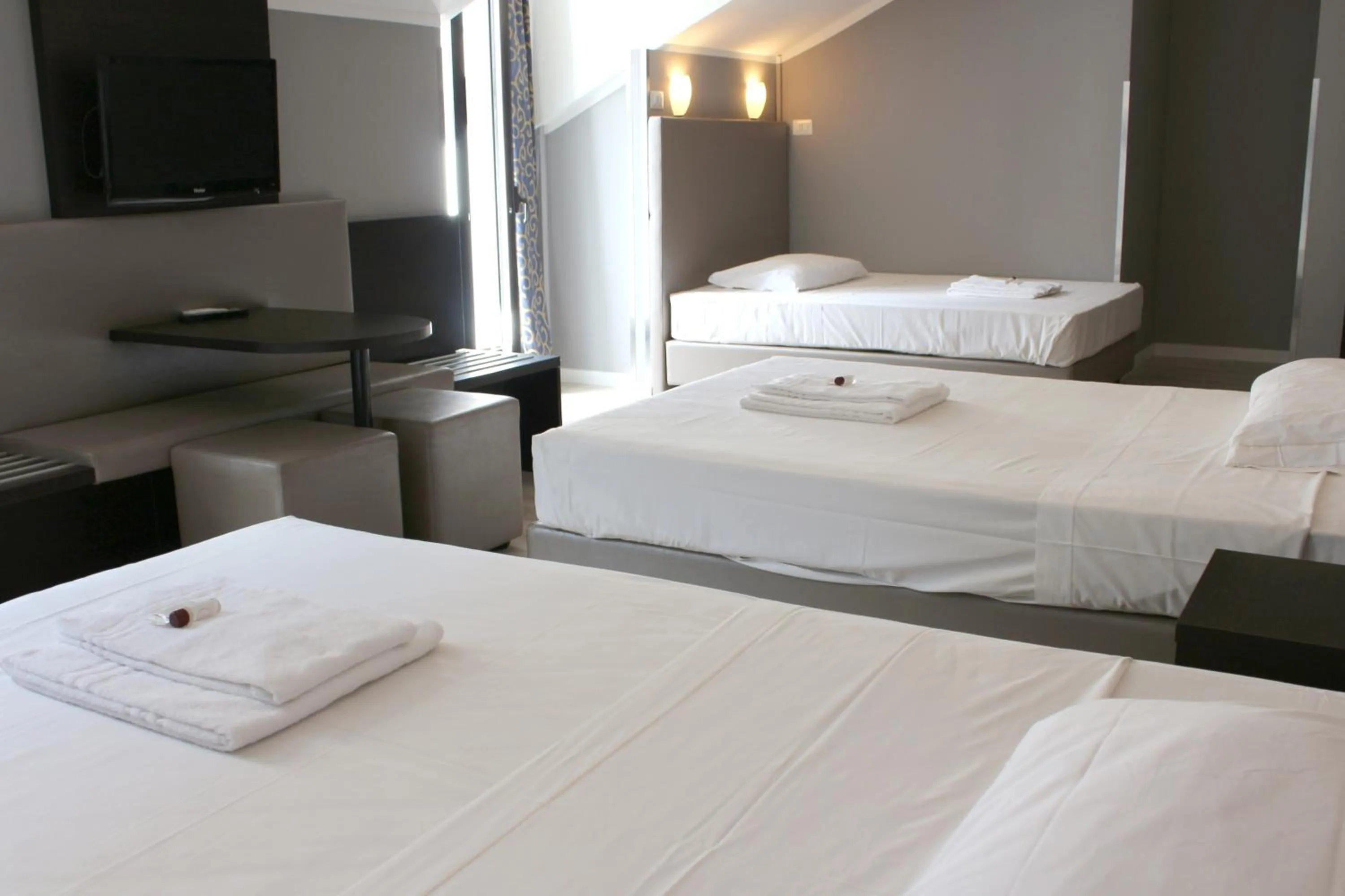 Bed in NEW GENERATION HOSTEL Navigli Milano