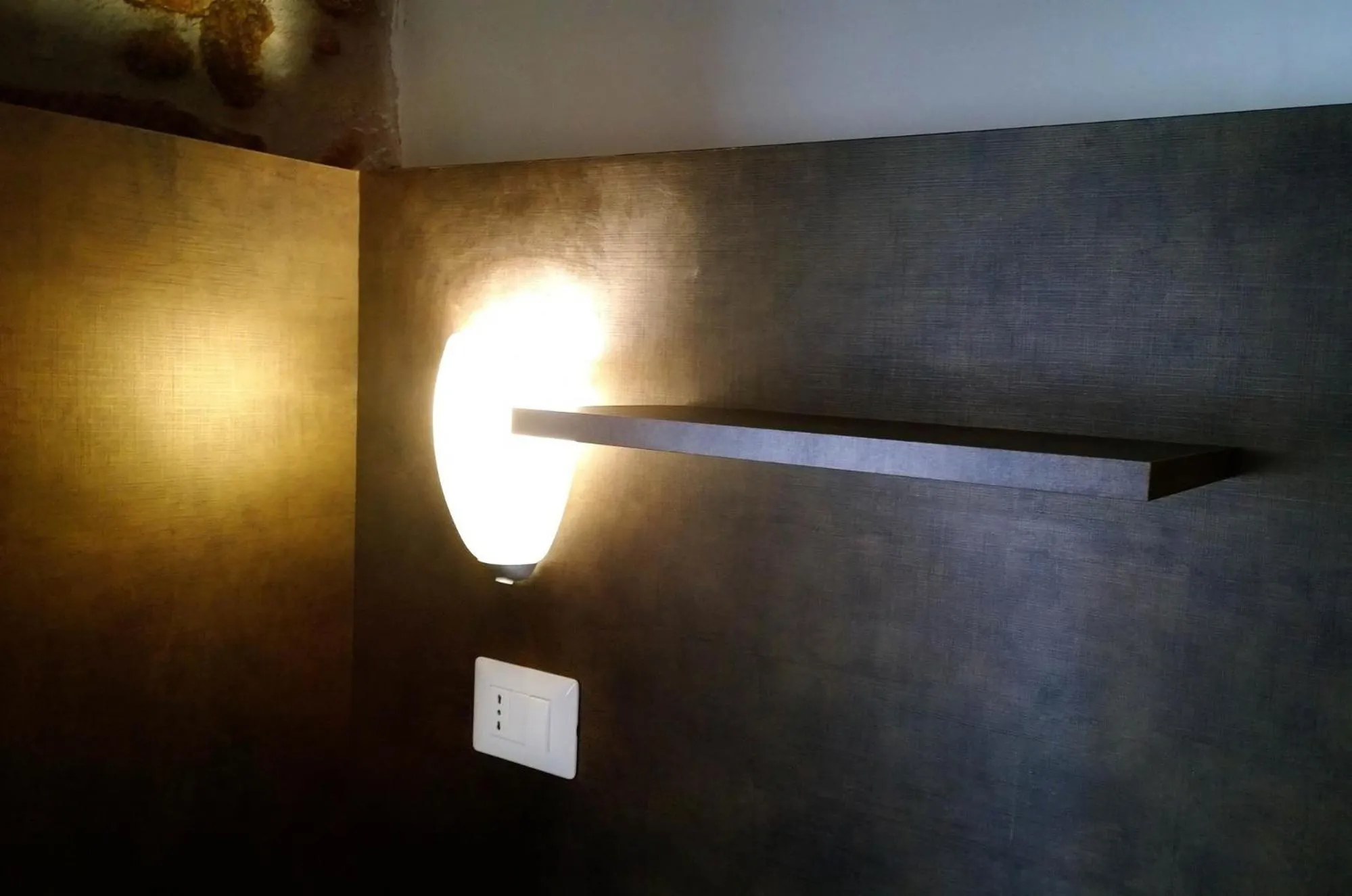 Decorative detail in NEW GENERATION HOSTEL Navigli Milano