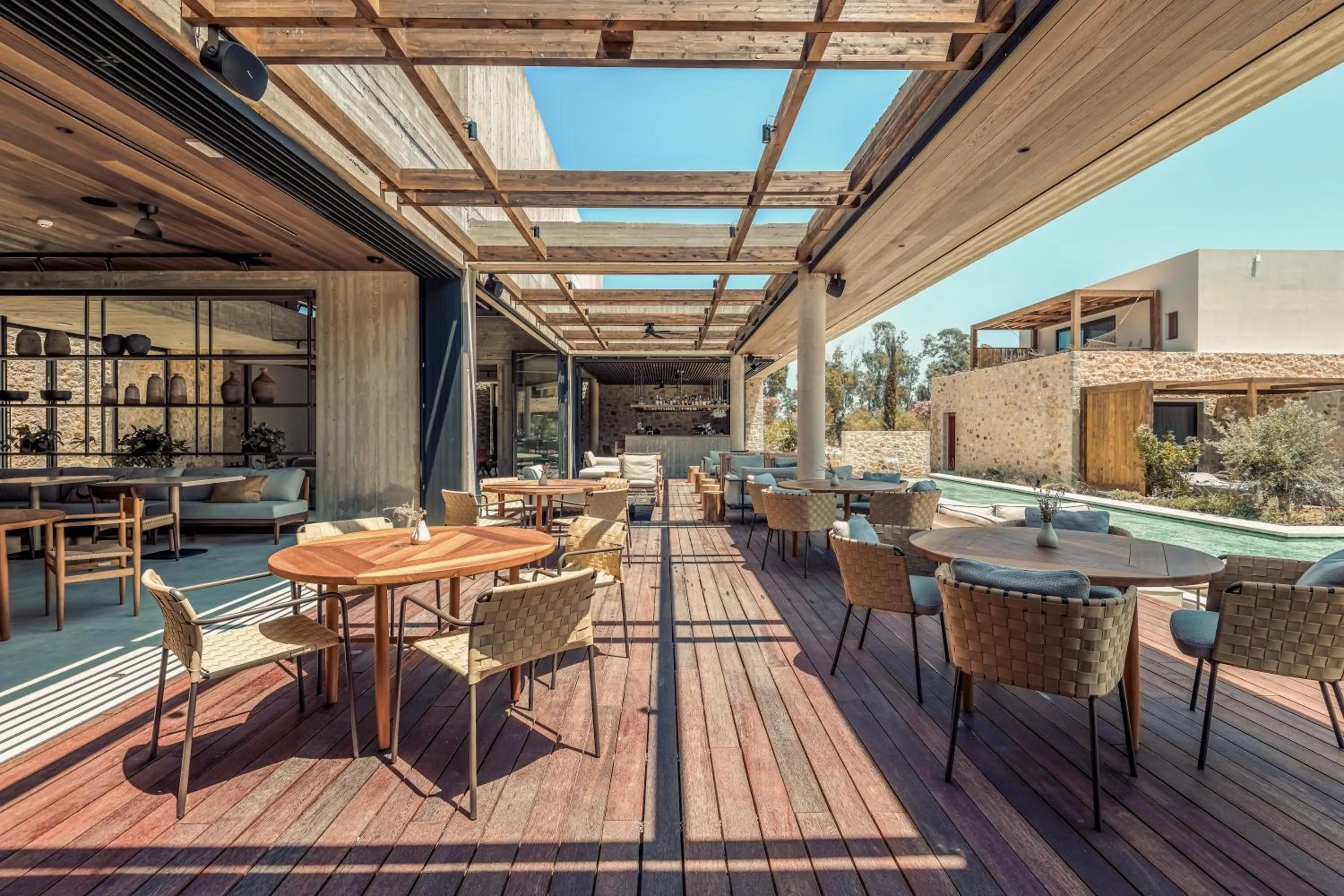 Restaurant/places to eat in Theros All Suite Hotel - Adults Only