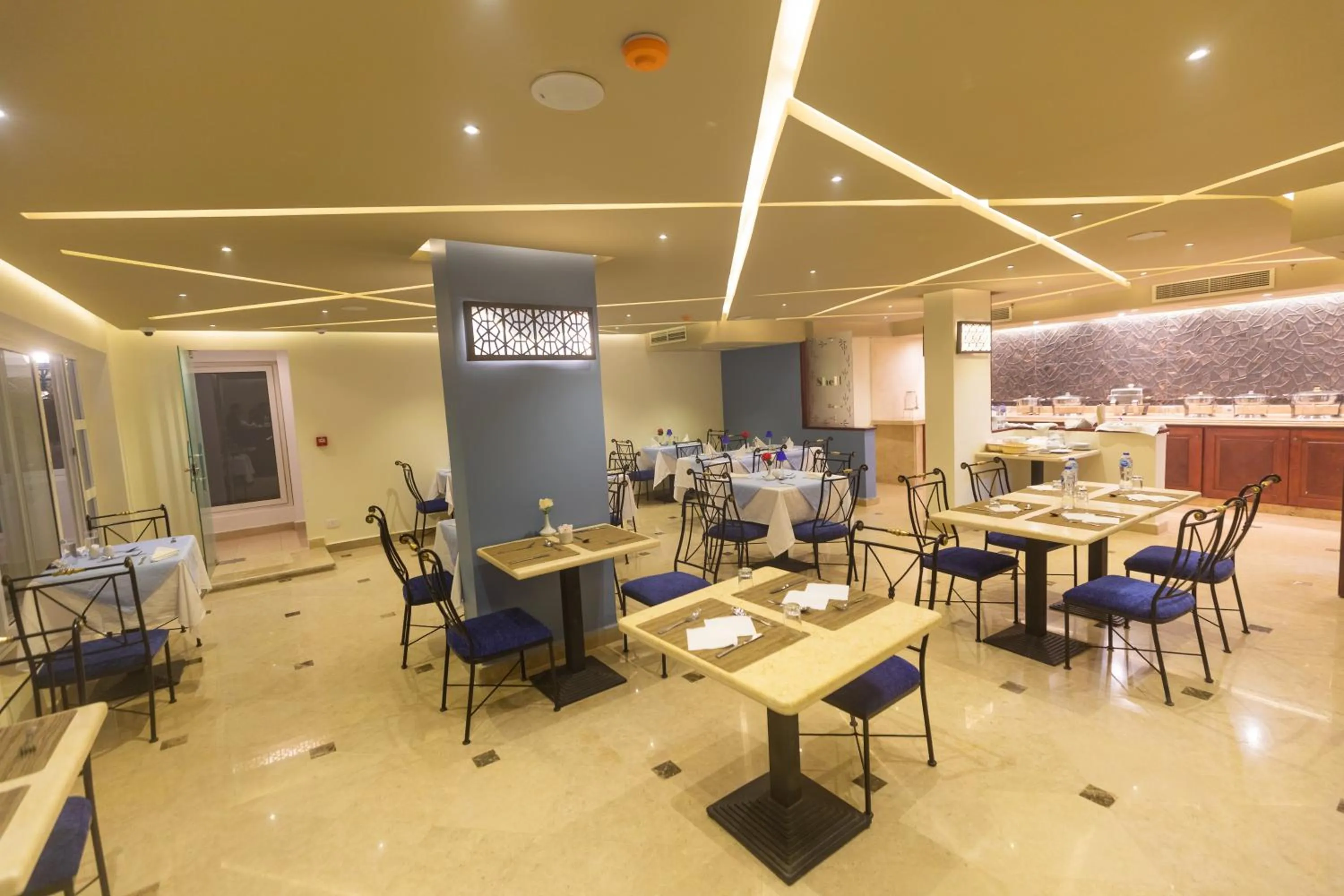 Breakfast in Swiss Wellness Dive Resort