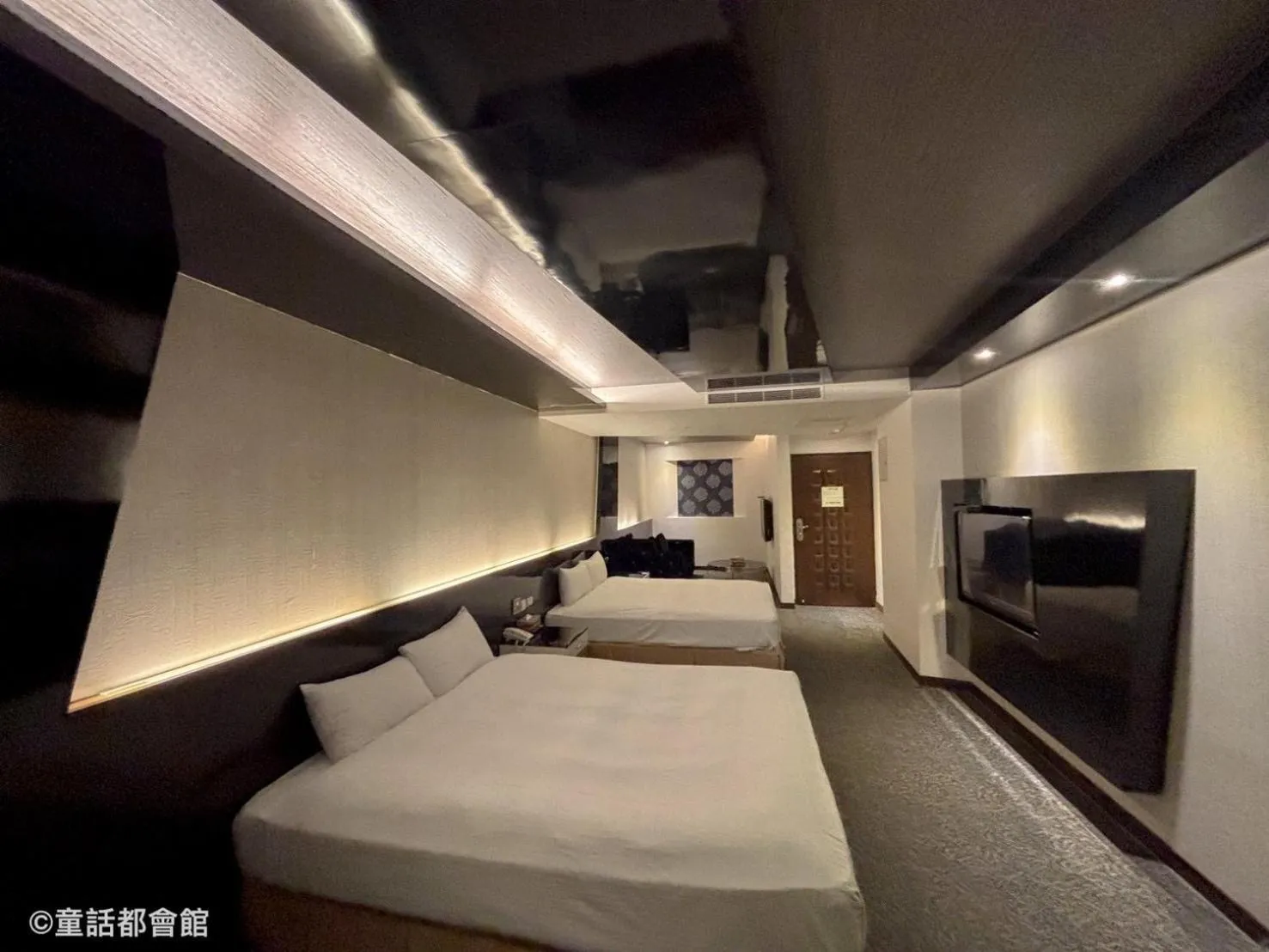 TV and multimedia, Bed in Fairy Tale City Motel