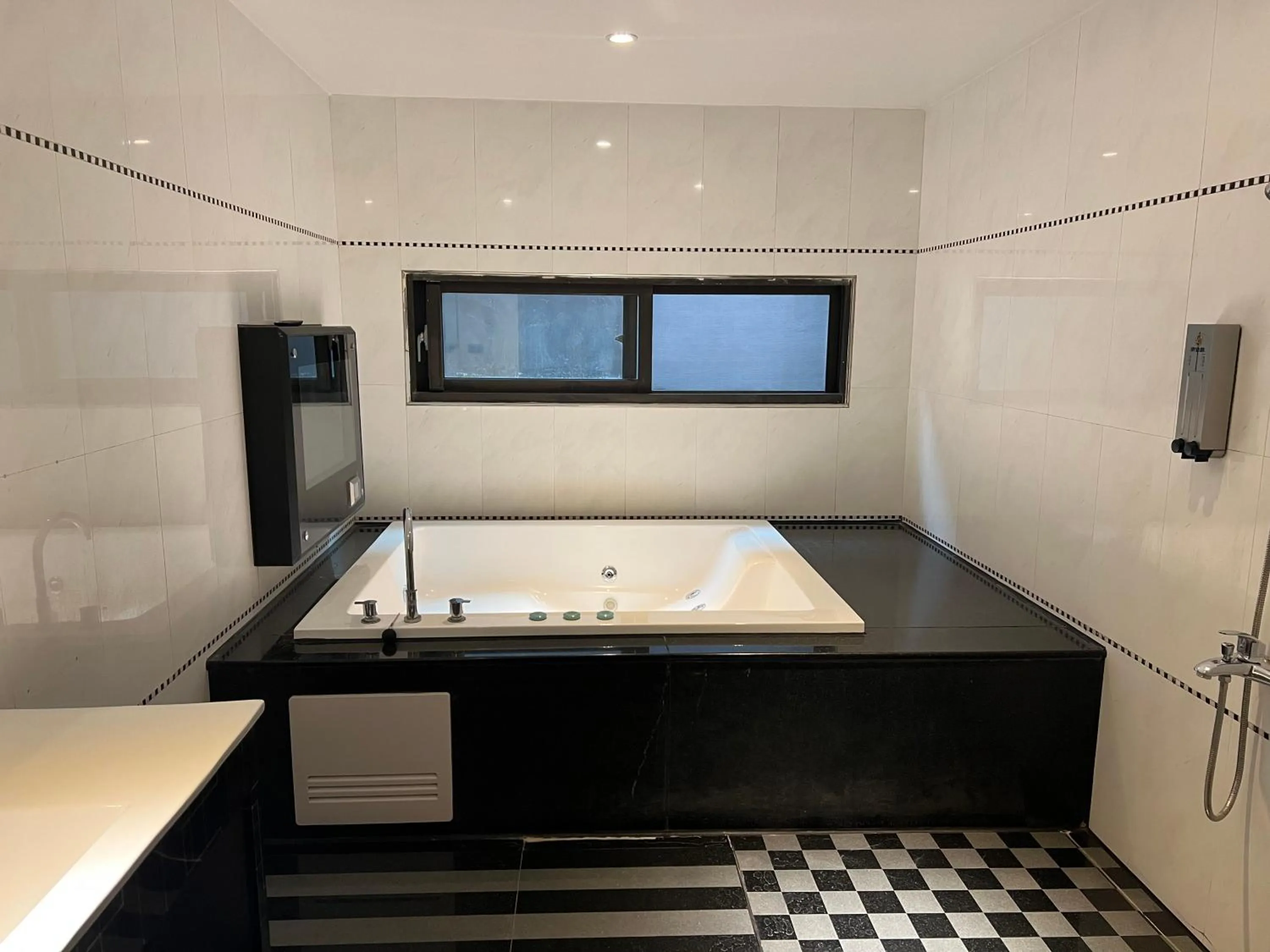 Bathroom in Fairy Tale City Motel