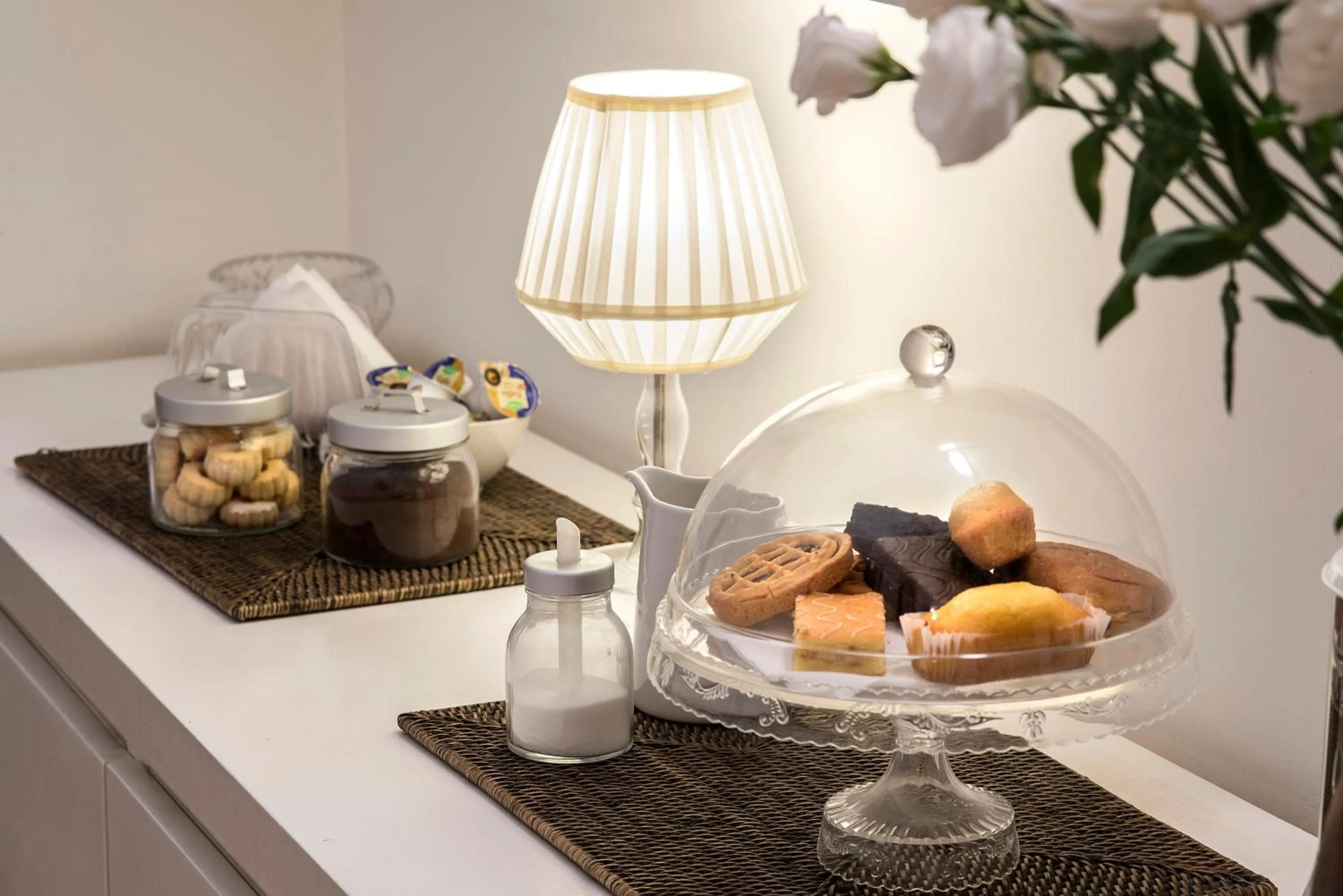 Food and drinks in B&B Arco Del Lauro