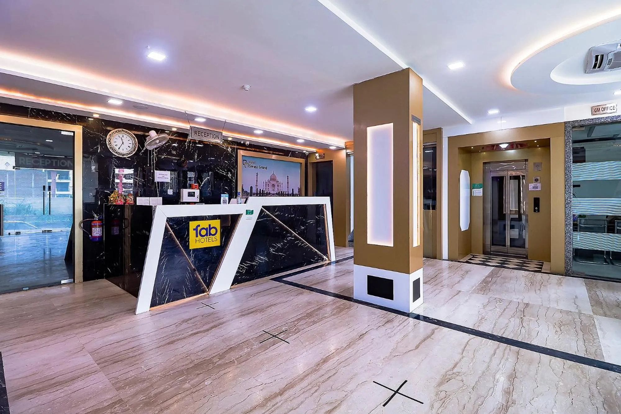 Lobby or reception in FabHotel Swess Grand