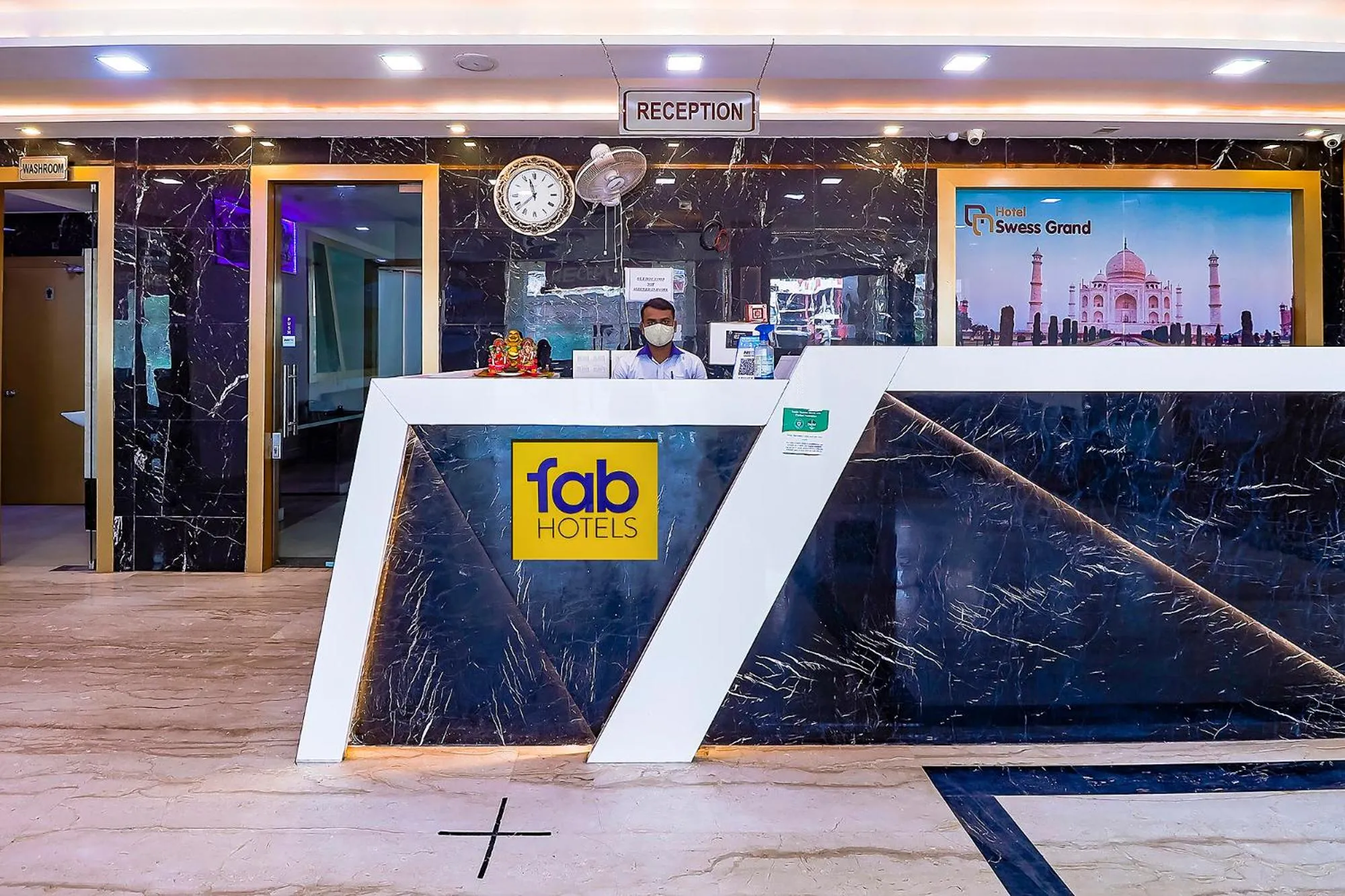 Lobby or reception in FabHotel Swess Grand
